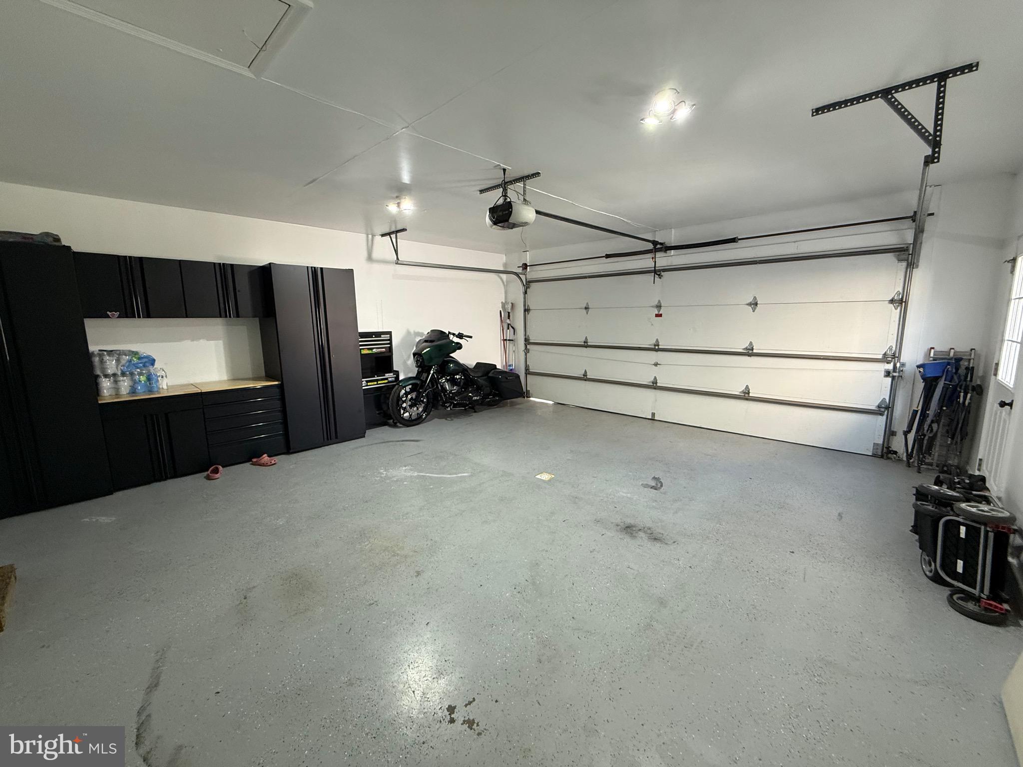 BROOKRIDGE ESTATES - Residential