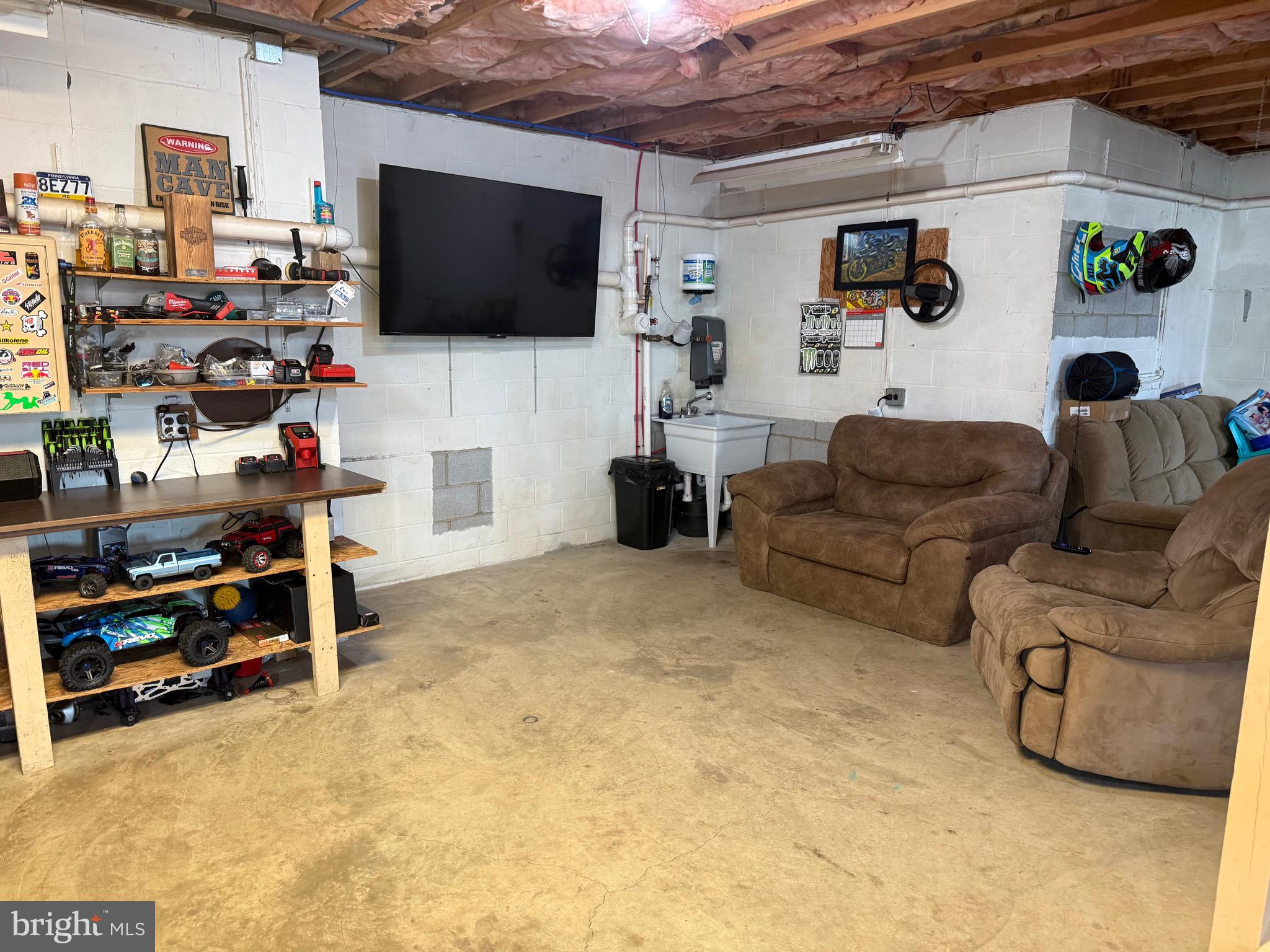 BROOKRIDGE ESTATES - Residential