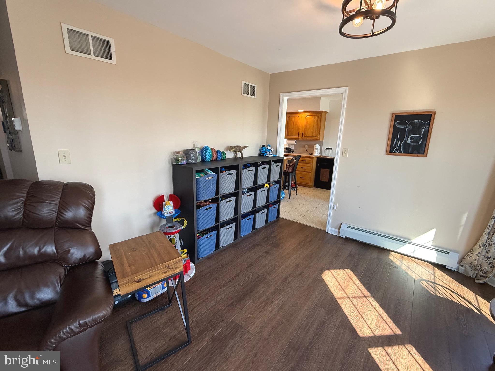 BROOKRIDGE ESTATES - Residential