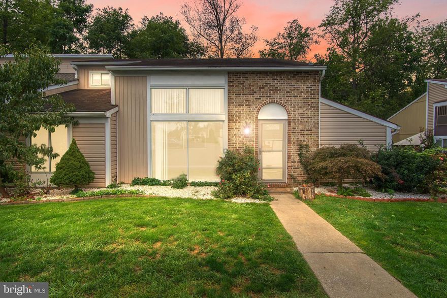 End Unit Townhome! Walk into your two story foyer with lots of windows for natural light and ceramic tile flooring. Kitchen with white custom cabinets, granite countertops and stainless steel appliances. Dining room off kitchen with door to covered porch. 1st floor owners bedroom suite with walk-in closet and private bathroom. Upstairs you have two bedrooms and a 2nd full bathroom. Great location closet to shopping, restaurants and major highways.