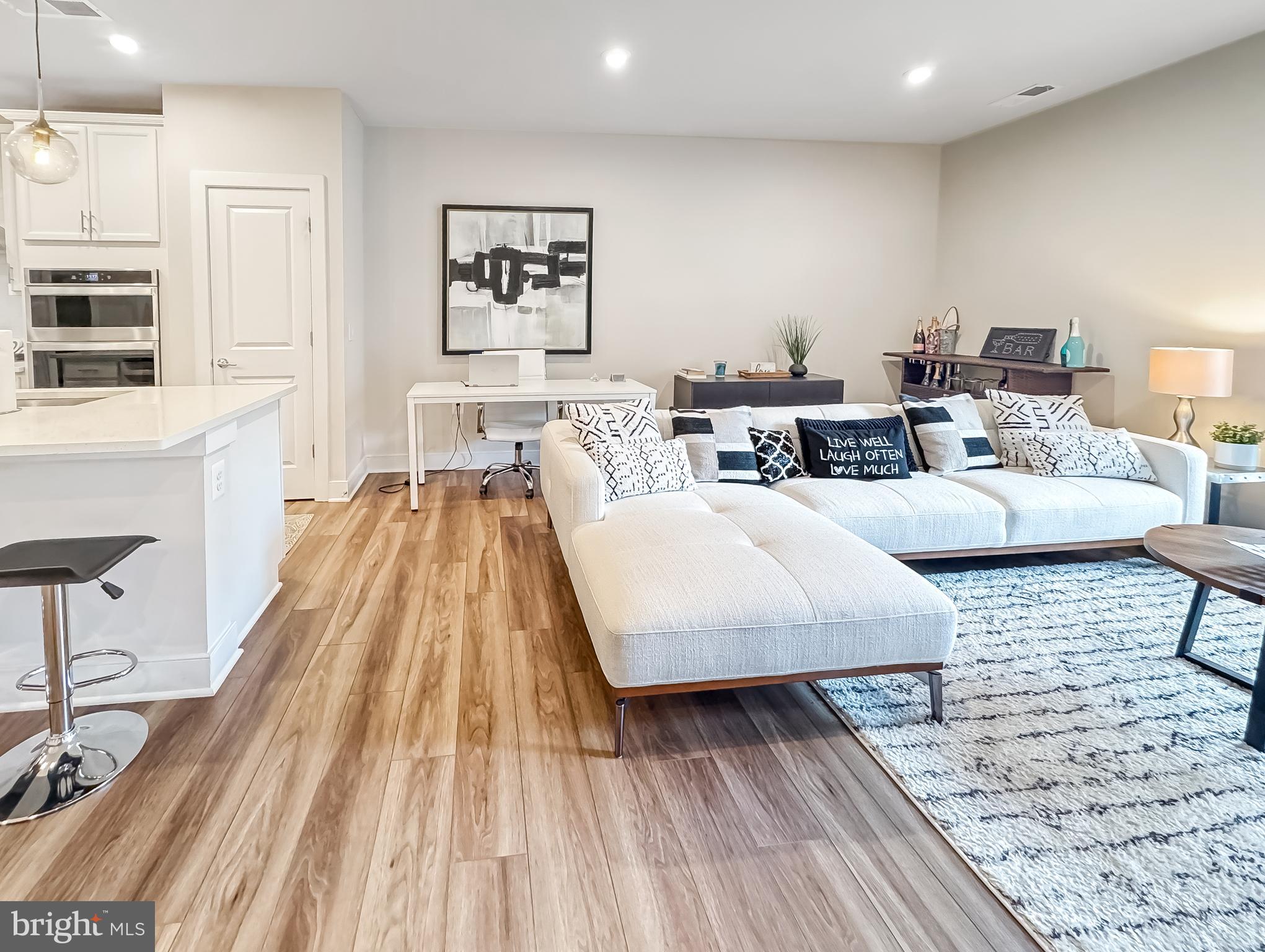 NATIONAL HARBOR - Residential Lease