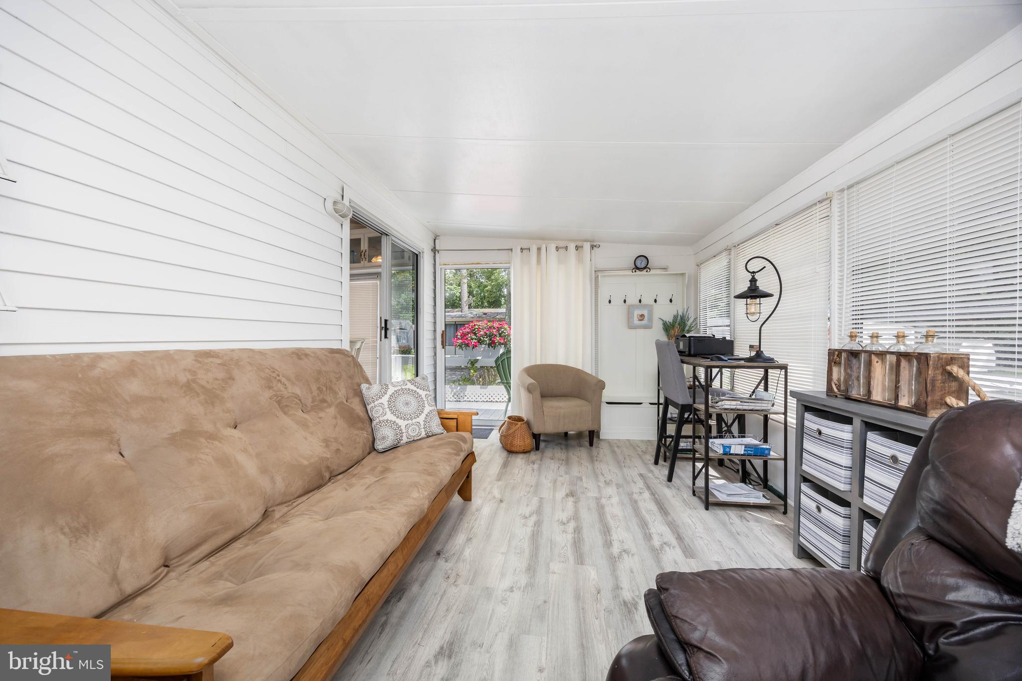 WHITE HORSE PARK II - Residential