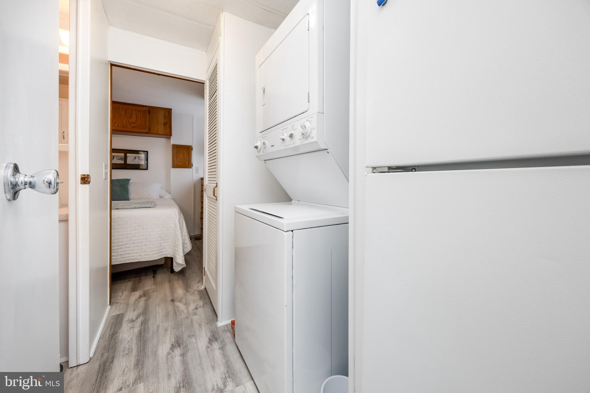 WHITE HORSE PARK II - Residential