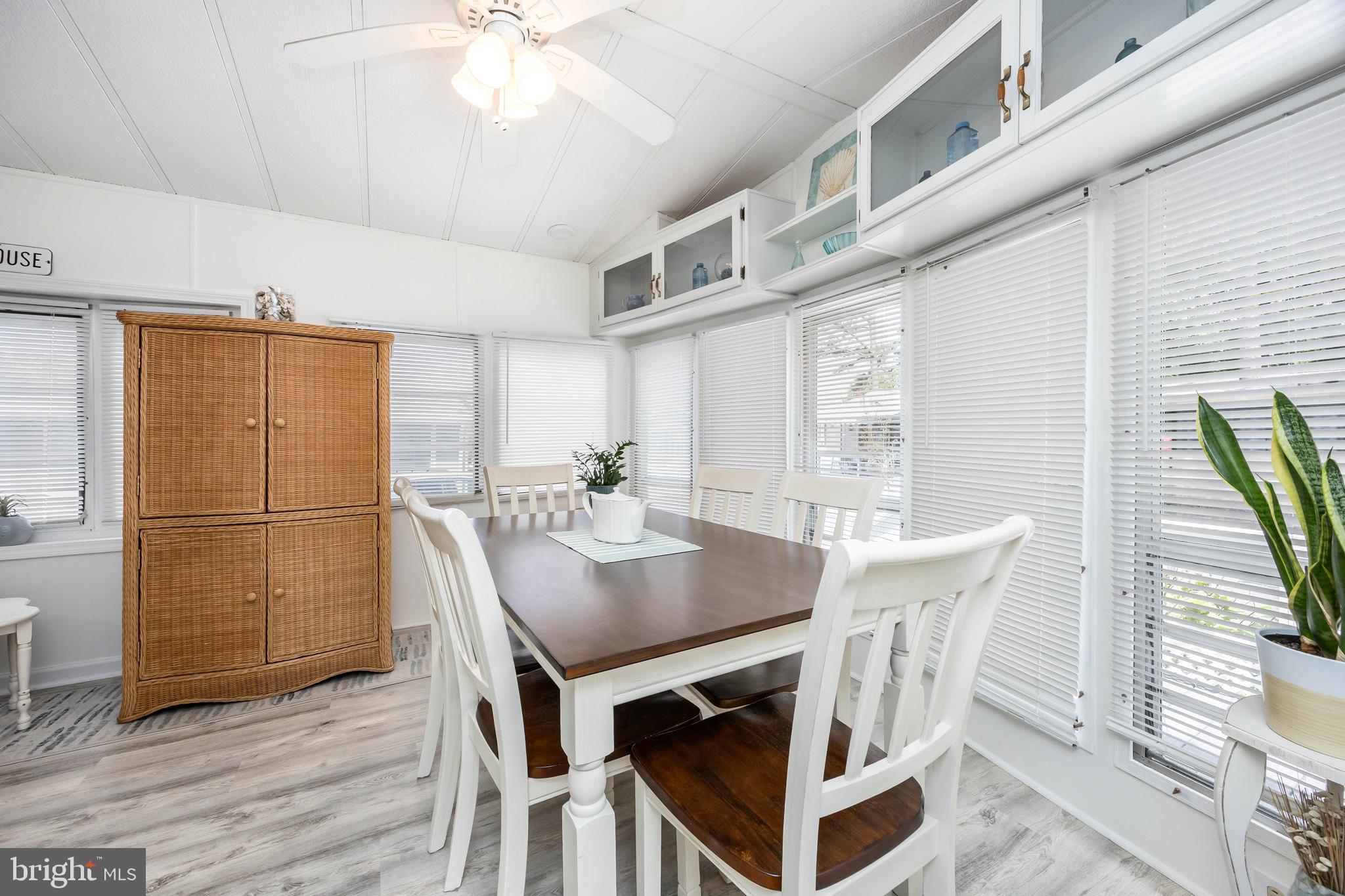 WHITE HORSE PARK II - Residential