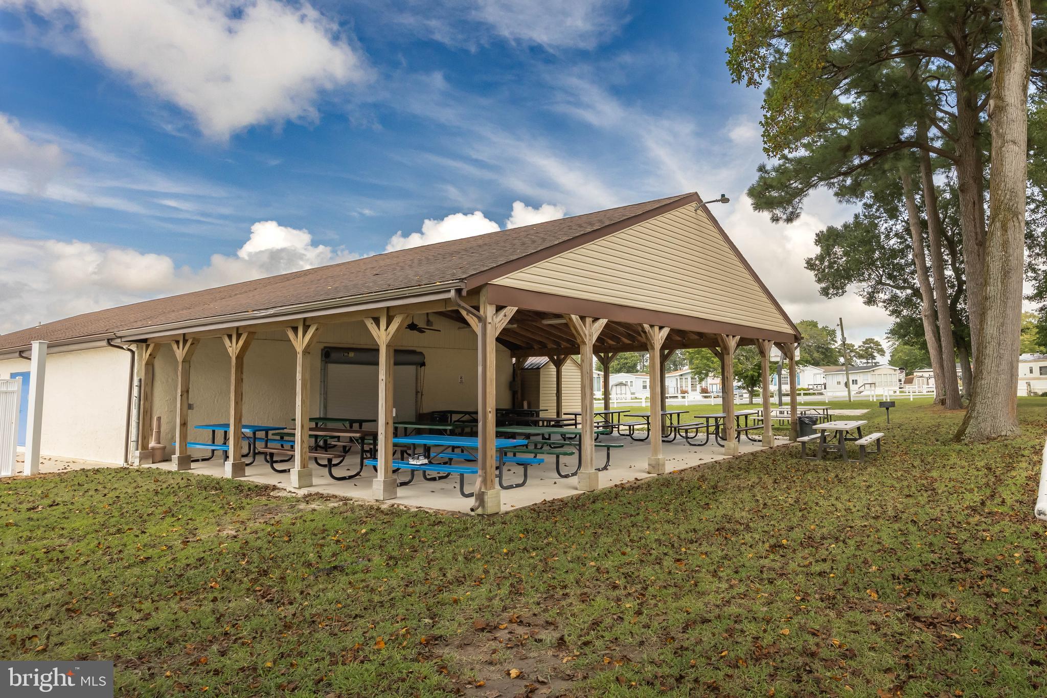 WHITE HORSE PARK II - Residential