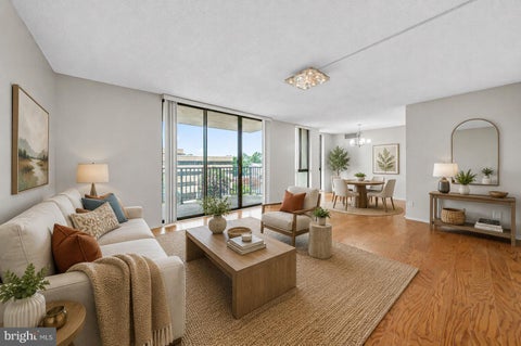 Photo of 6800 Fleetwood Road #313, MCLEAN, VA 22101 (MLS # VAFX2328500)