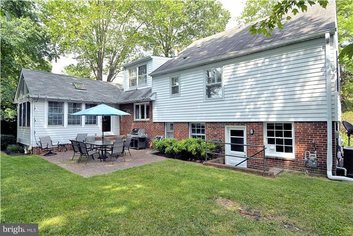 WAYNEWOOD - Residential