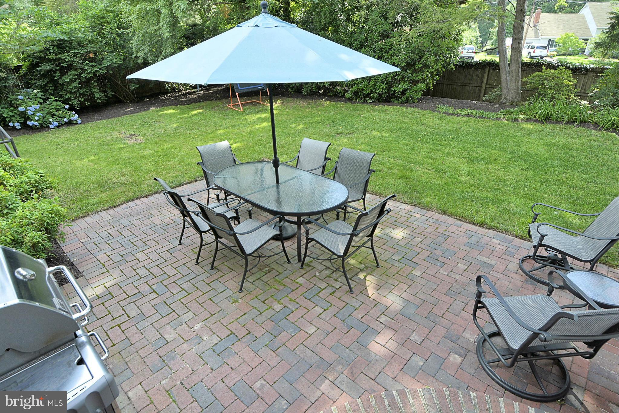 WAYNEWOOD - Residential