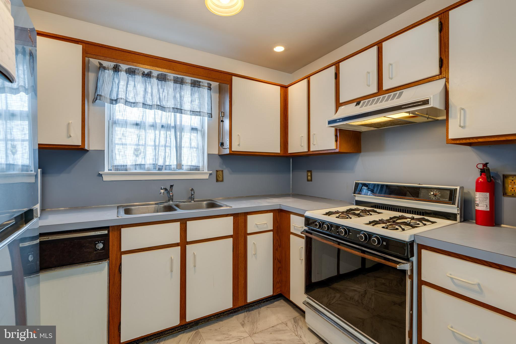 MOUNTAIN VIEW COMMON - Residential