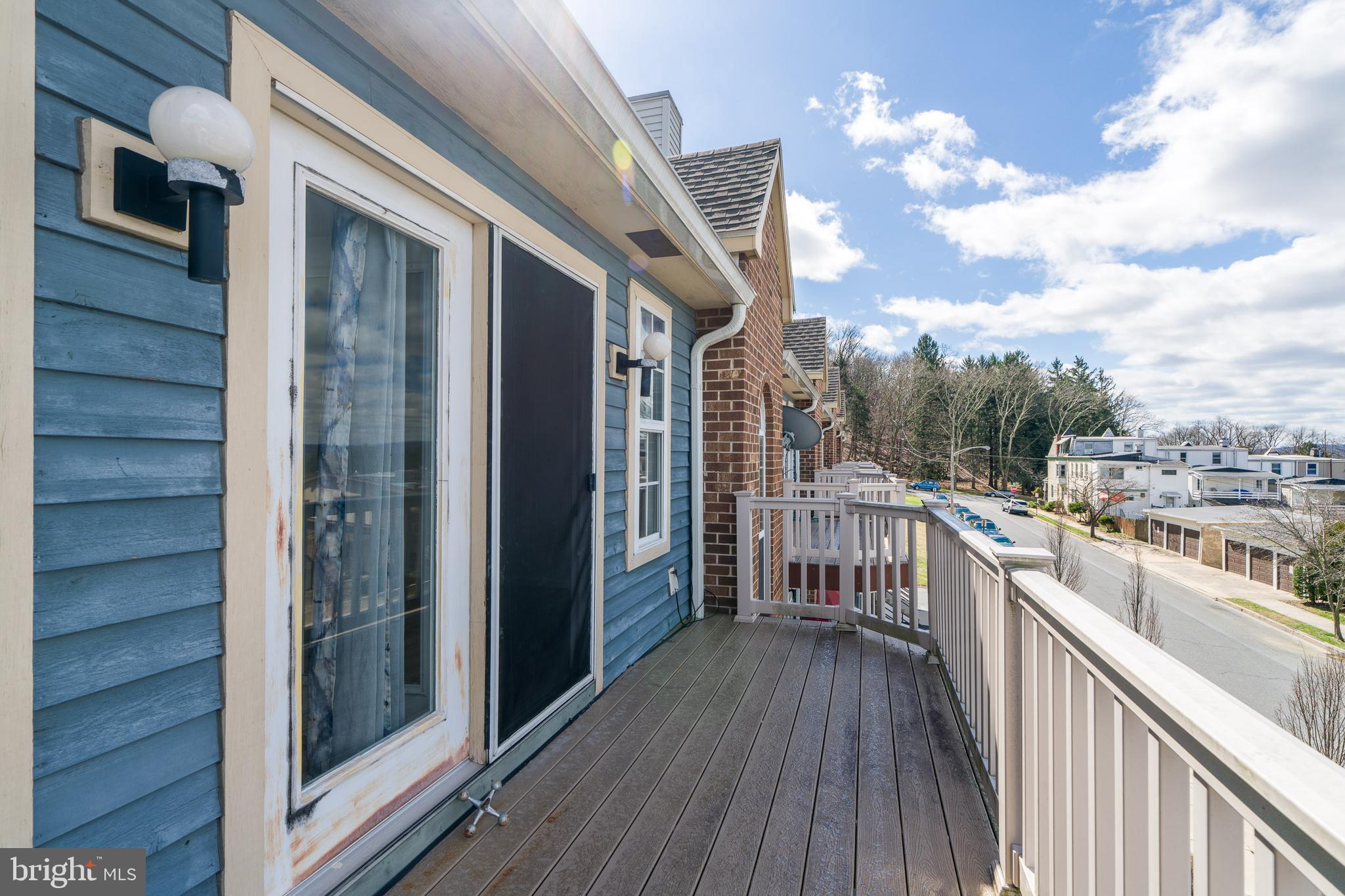 MOUNTAIN VIEW COMMON - Residential