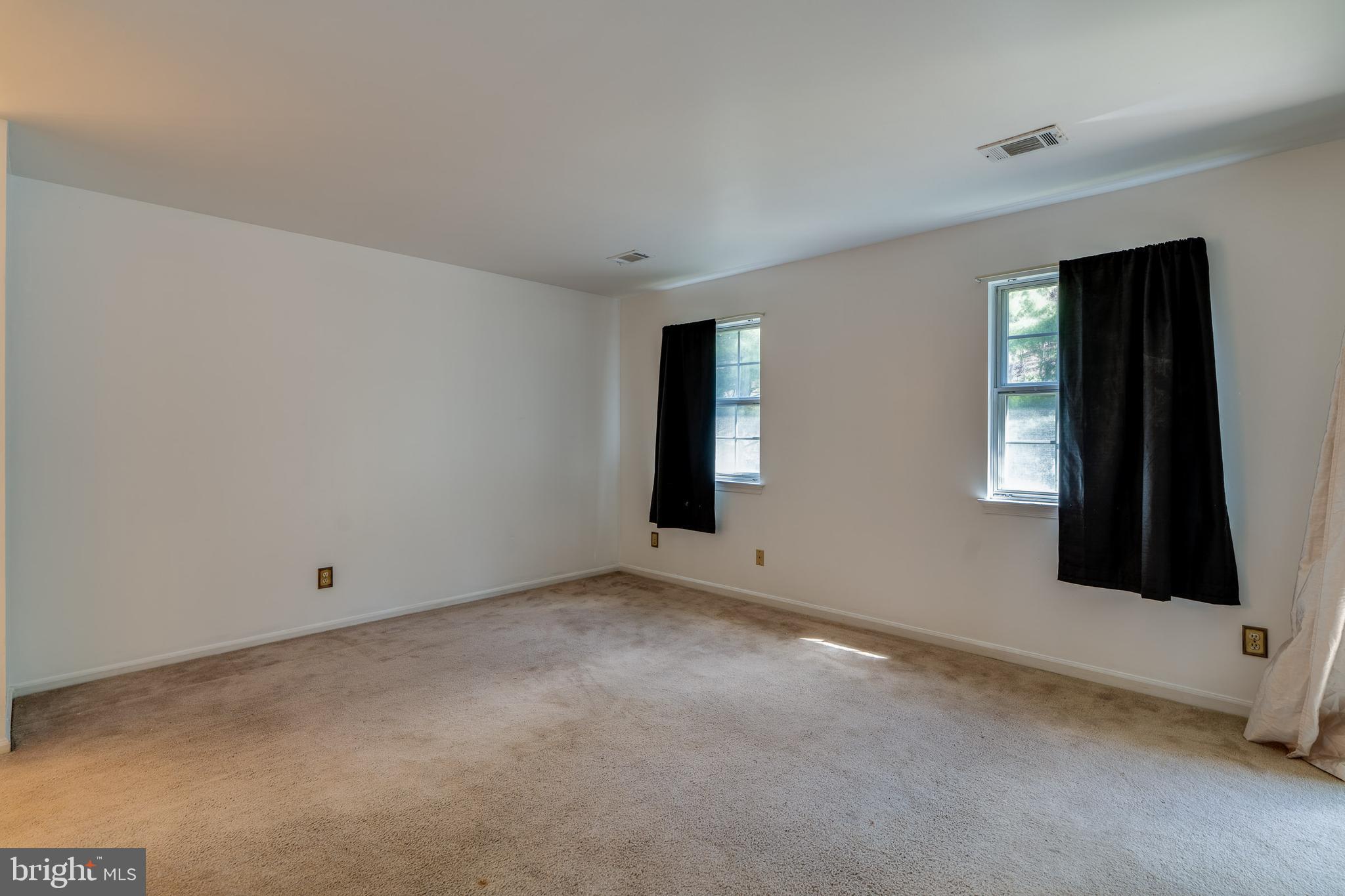MOUNTAIN VIEW COMMON - Residential