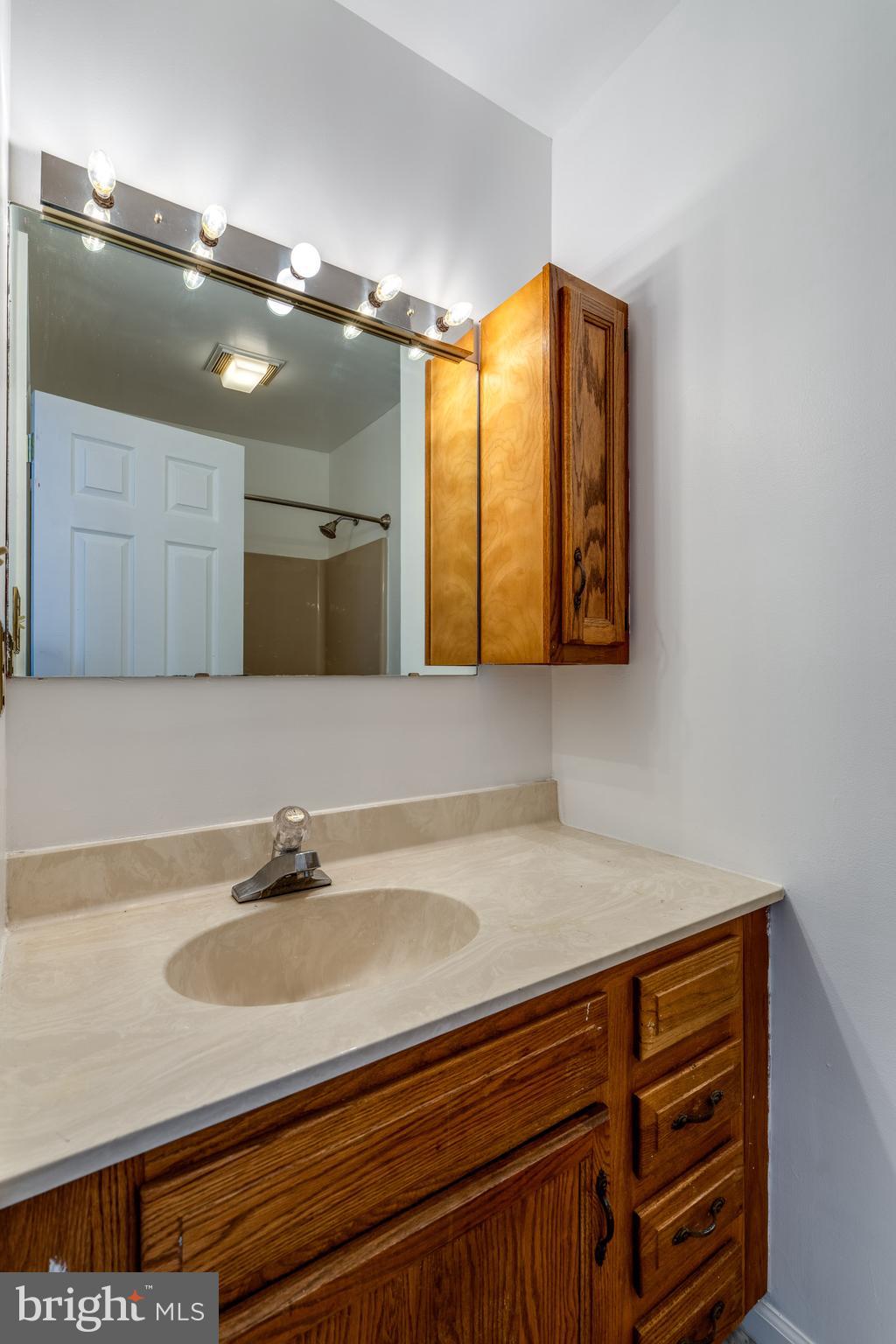 MOUNTAIN VIEW COMMON - Residential