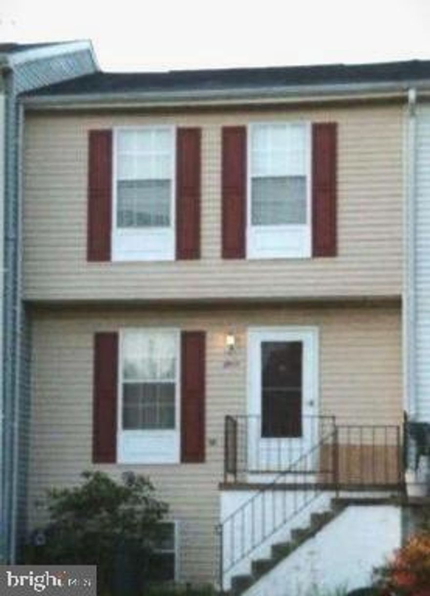 COZY 3 Bedroom 2 FULL and 1 HALF Bath Townhome in Carrollwood Manor * Features include a SPACIOUS living room * Eat in kitchen * Half bath * Sliders to a rear deck * The UPPER level offers 3 bedrooms and a FULL Bath * On the LOWER level you will find a family room, FULL bath and plenty of storage * Close to shopping and restaurants!