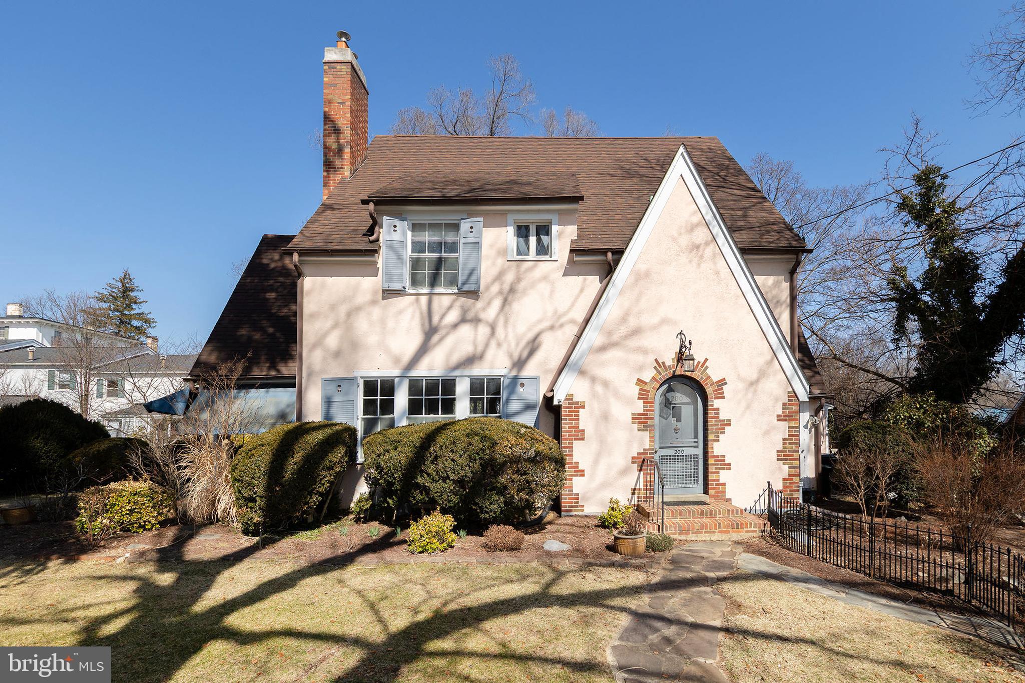 HISTORIC DISTRICT - Residential