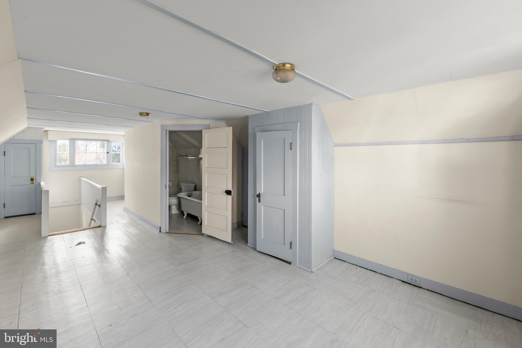 HISTORIC DISTRICT - Residential