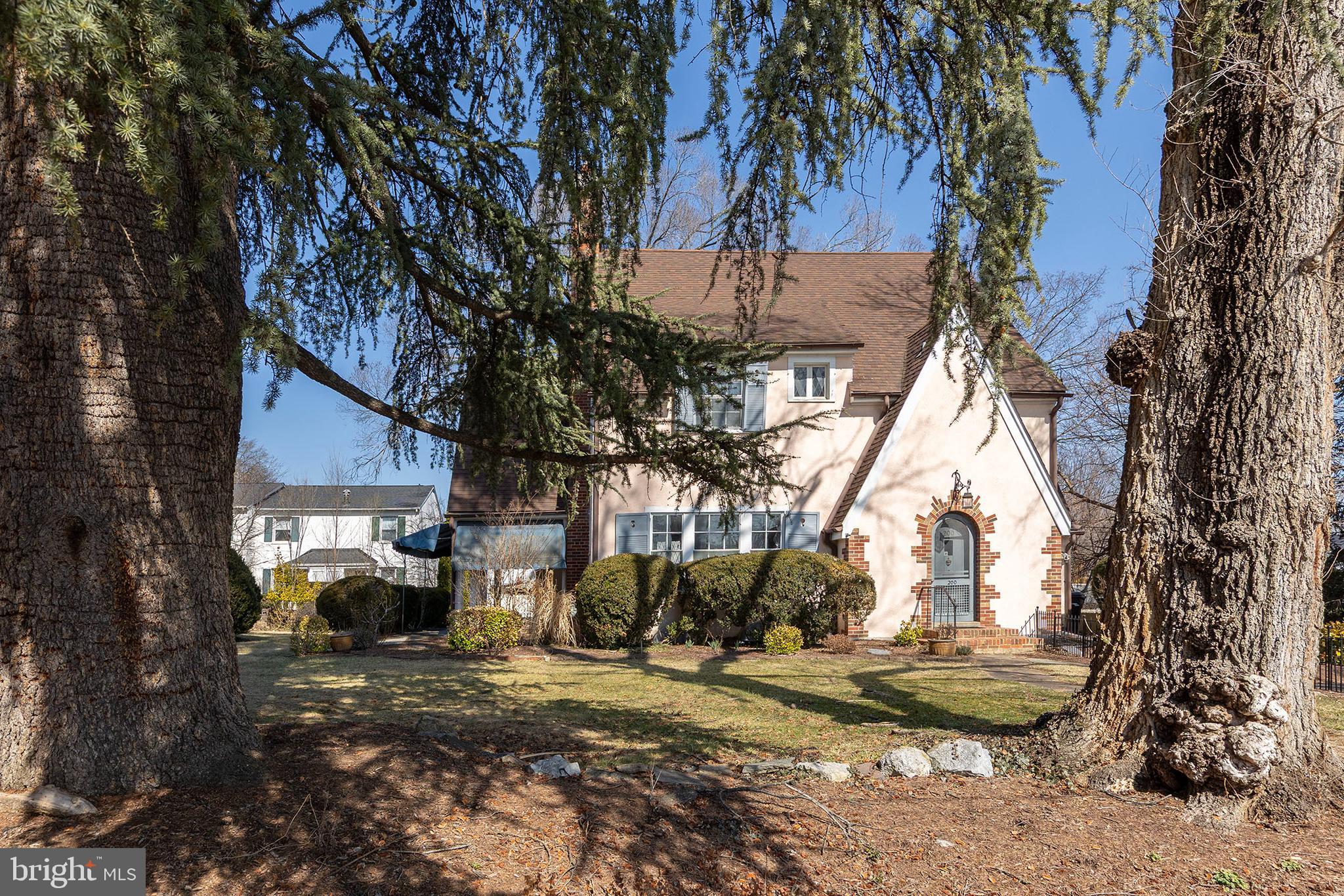 HISTORIC DISTRICT - Residential