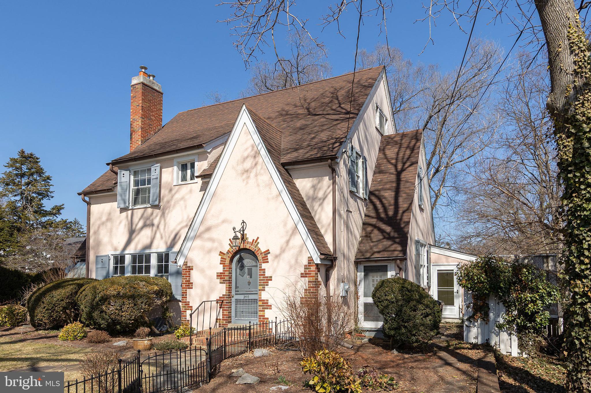 HISTORIC DISTRICT - Residential