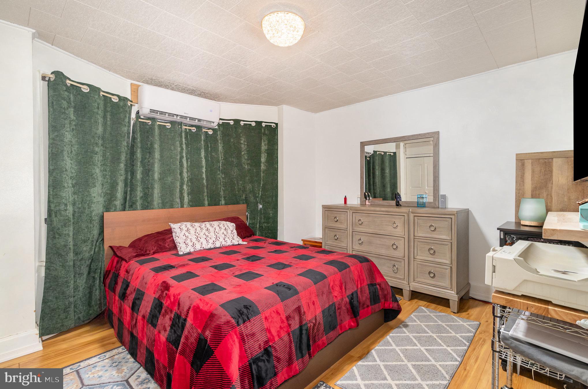 HARRISBURG CITY - Residential