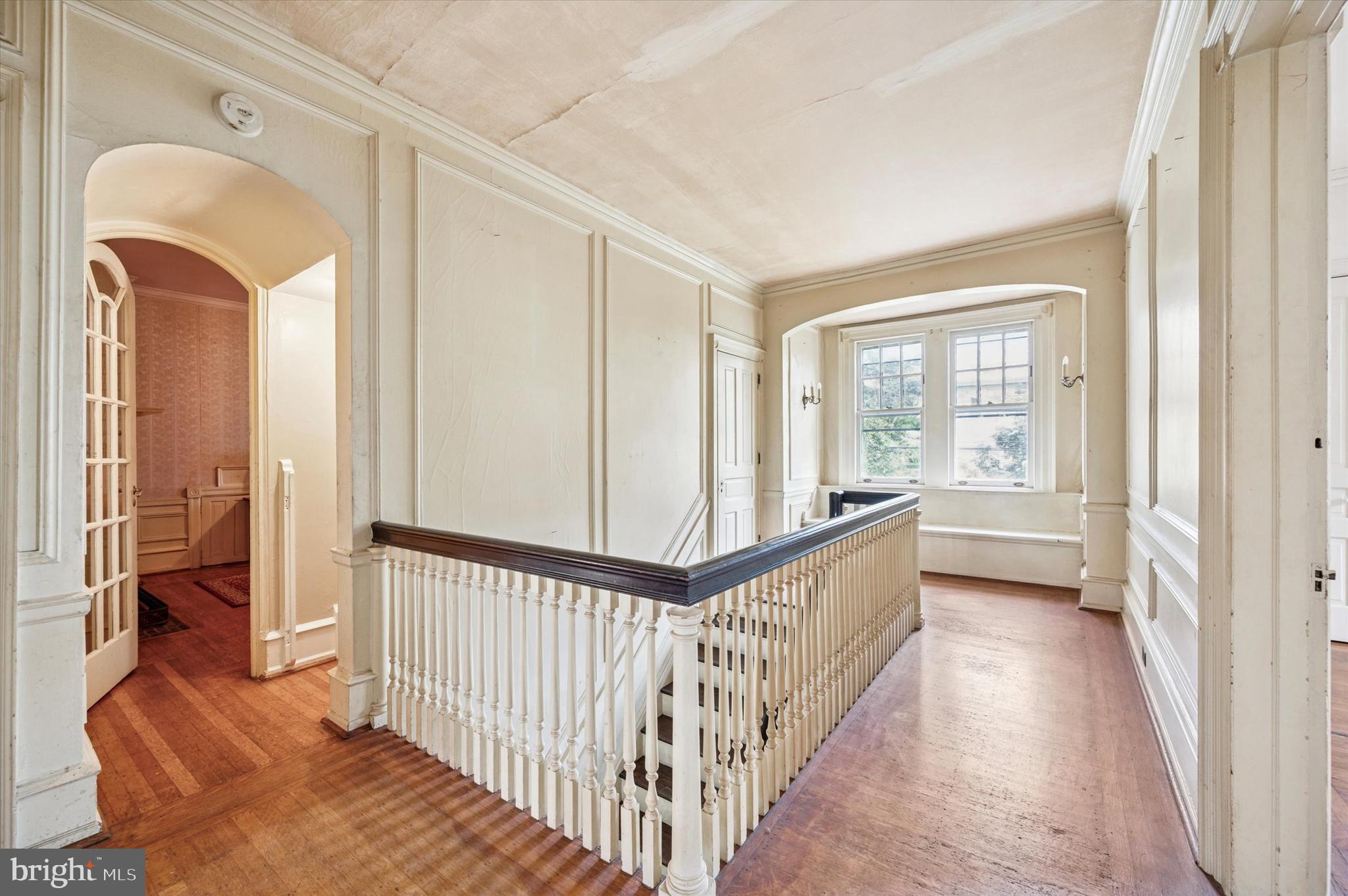 EAST OAK LANE - Residential