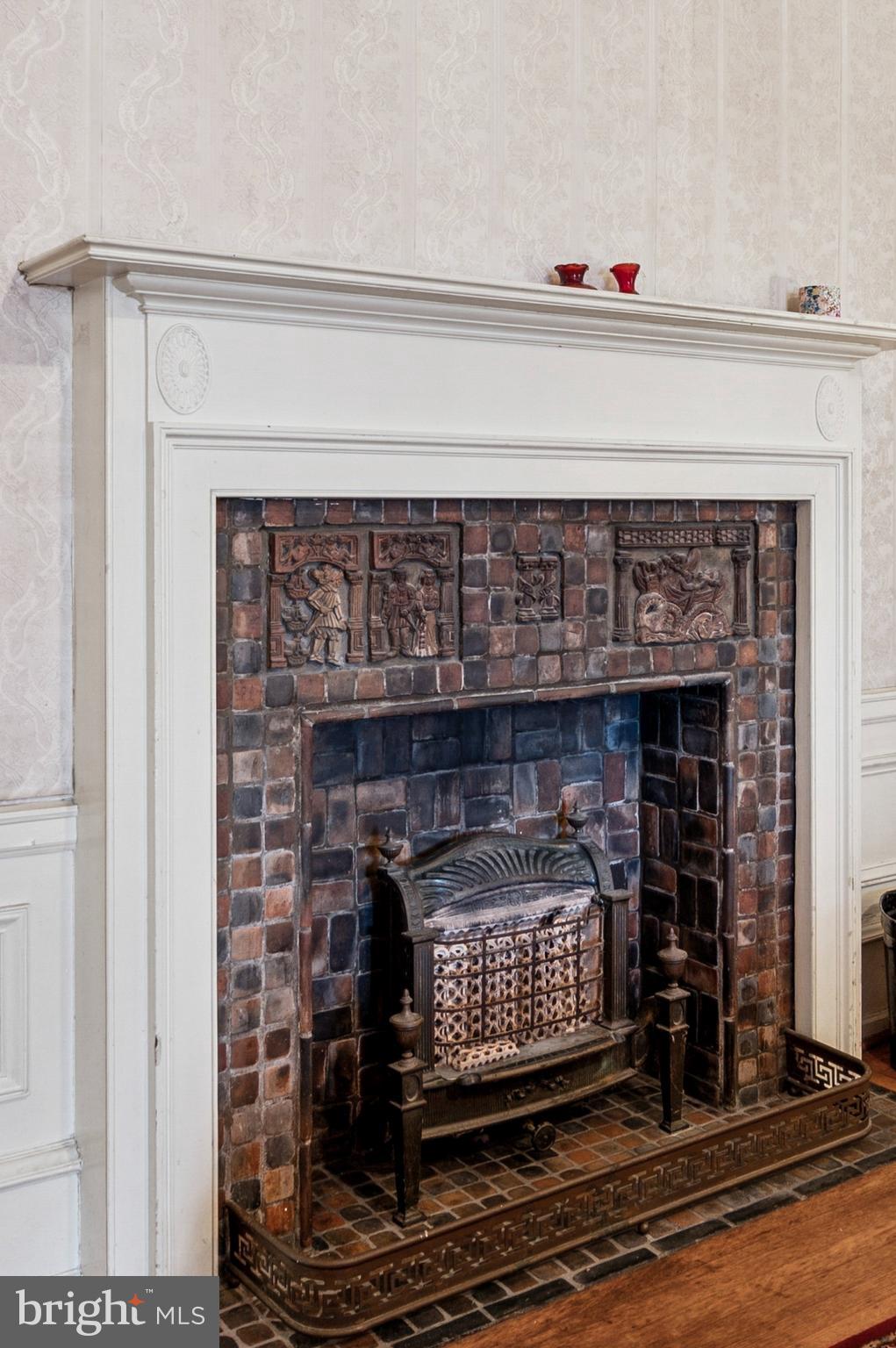 EAST OAK LANE - Residential