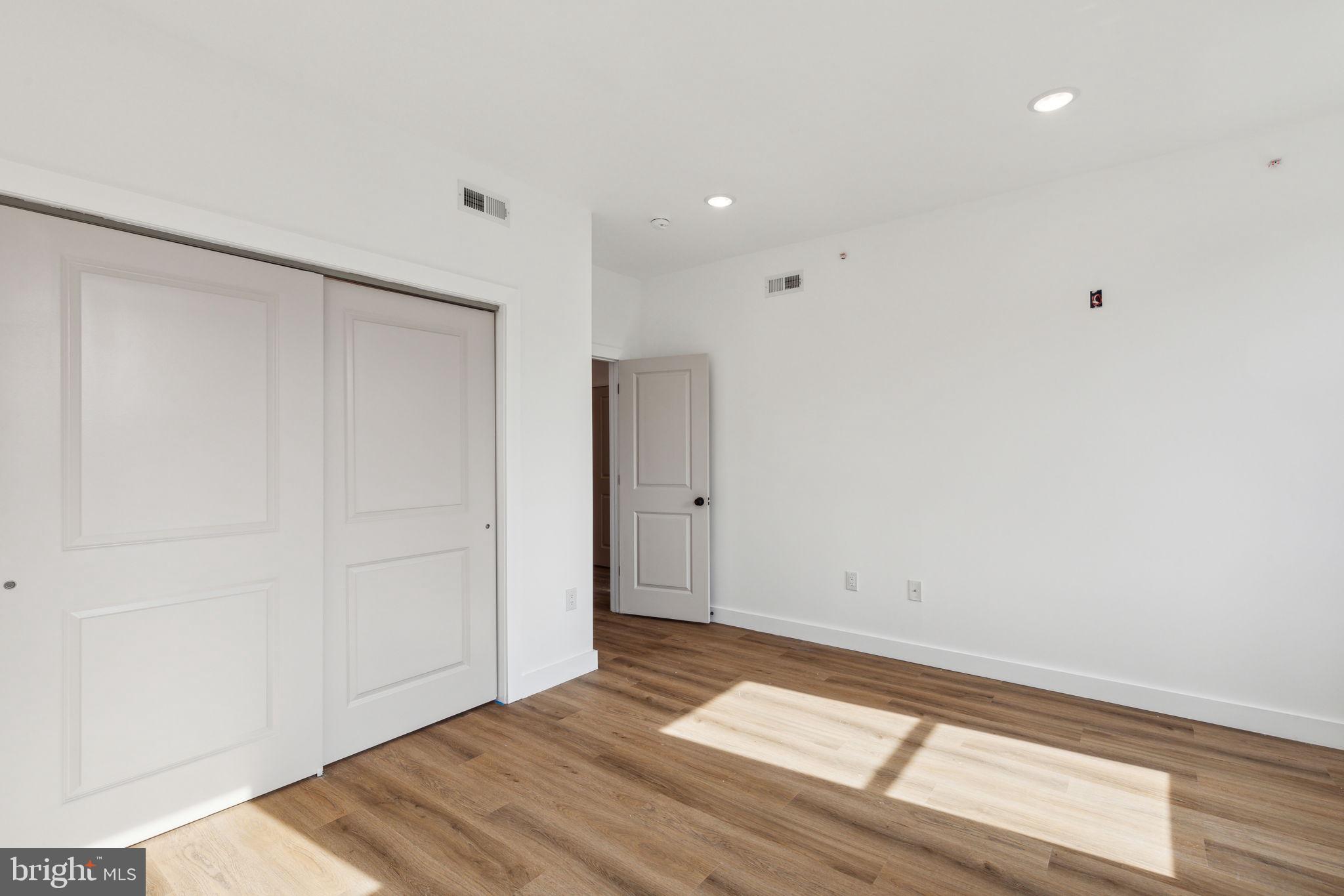 WEST KENSINGTON - Residential Lease