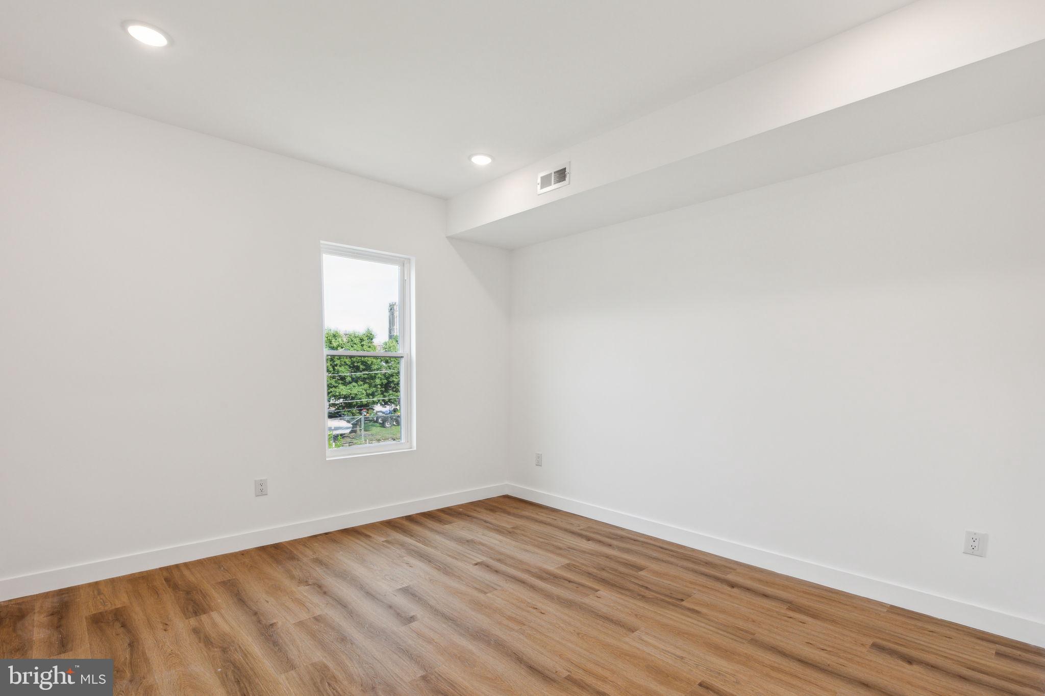 WEST KENSINGTON - Residential Lease