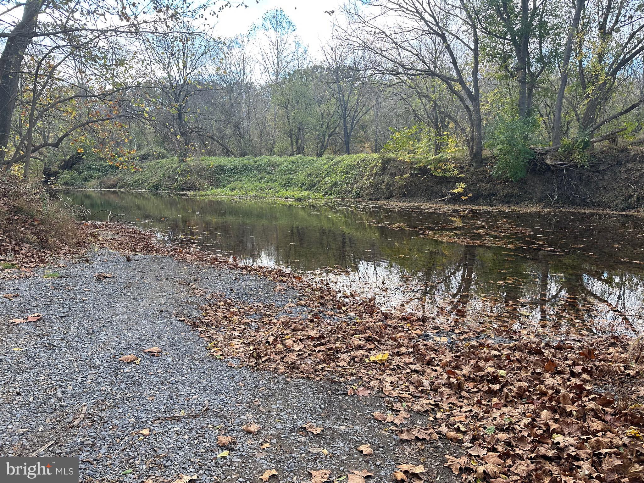 SHENANDOAH FARMS - Land