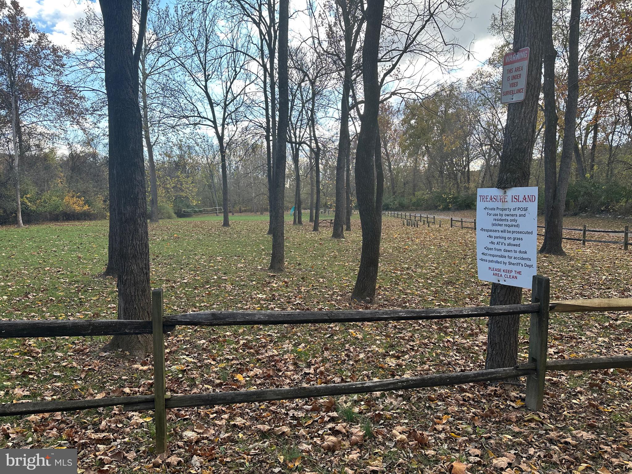 SHENANDOAH FARMS - Land