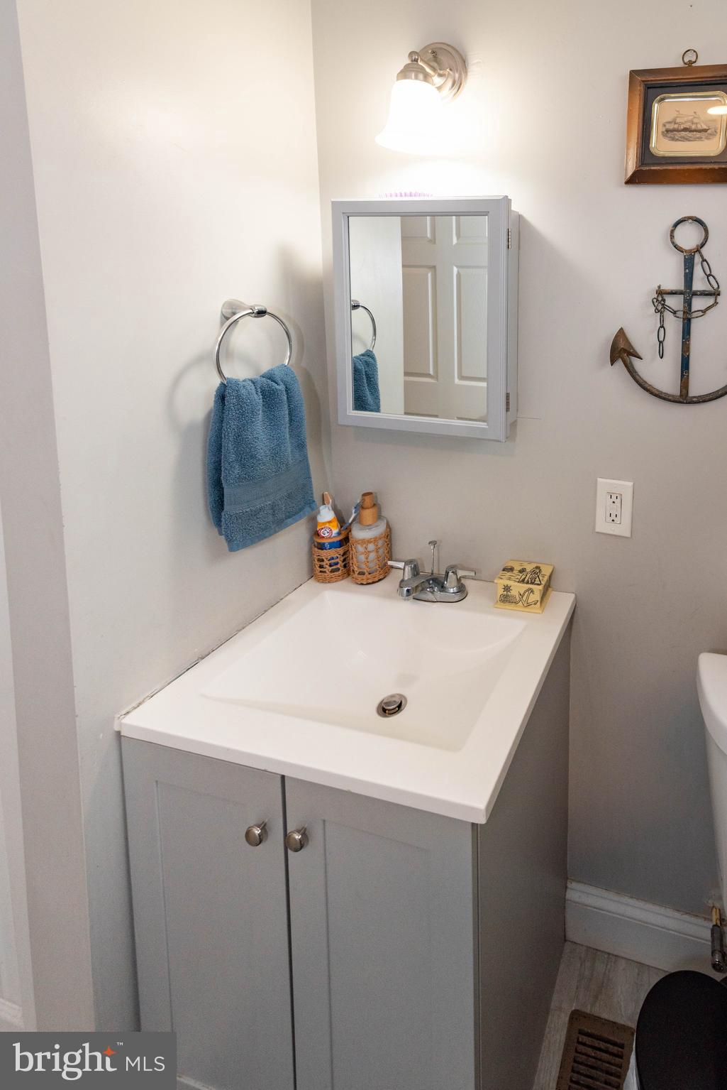 LIBERTY SQUARE - Commercial Sale