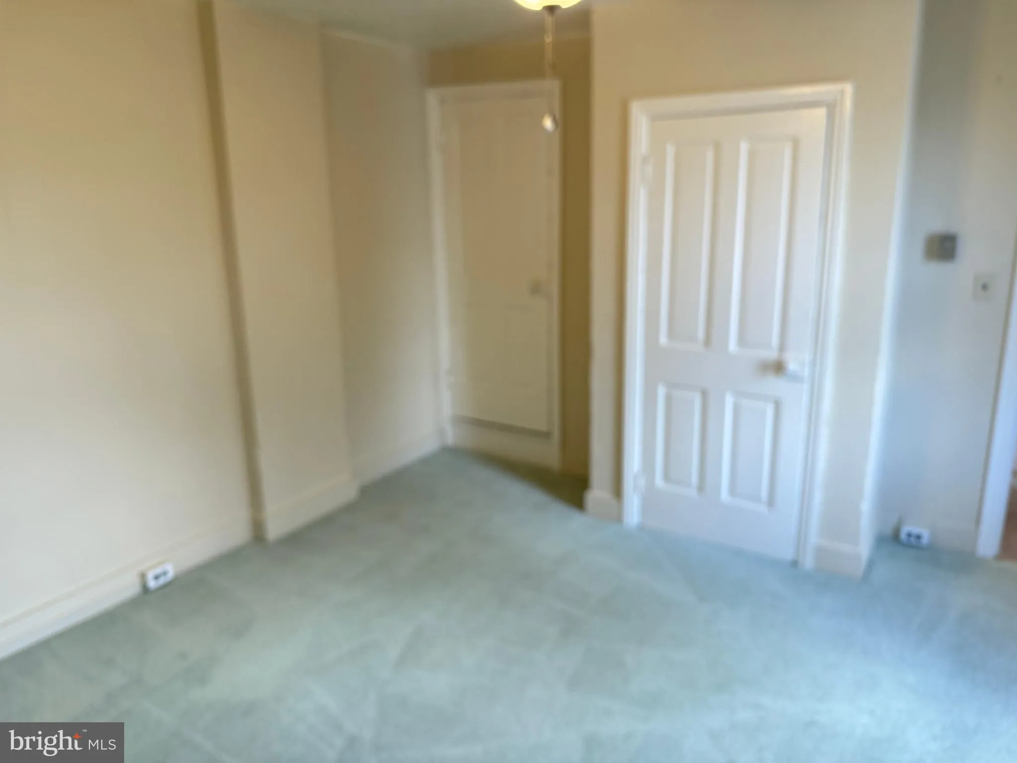 Chambersburg, Pennsylvania 17201, United States, 3 Bedrooms Bedrooms, ,1 BathroomBathrooms,Residential,Pending,11668