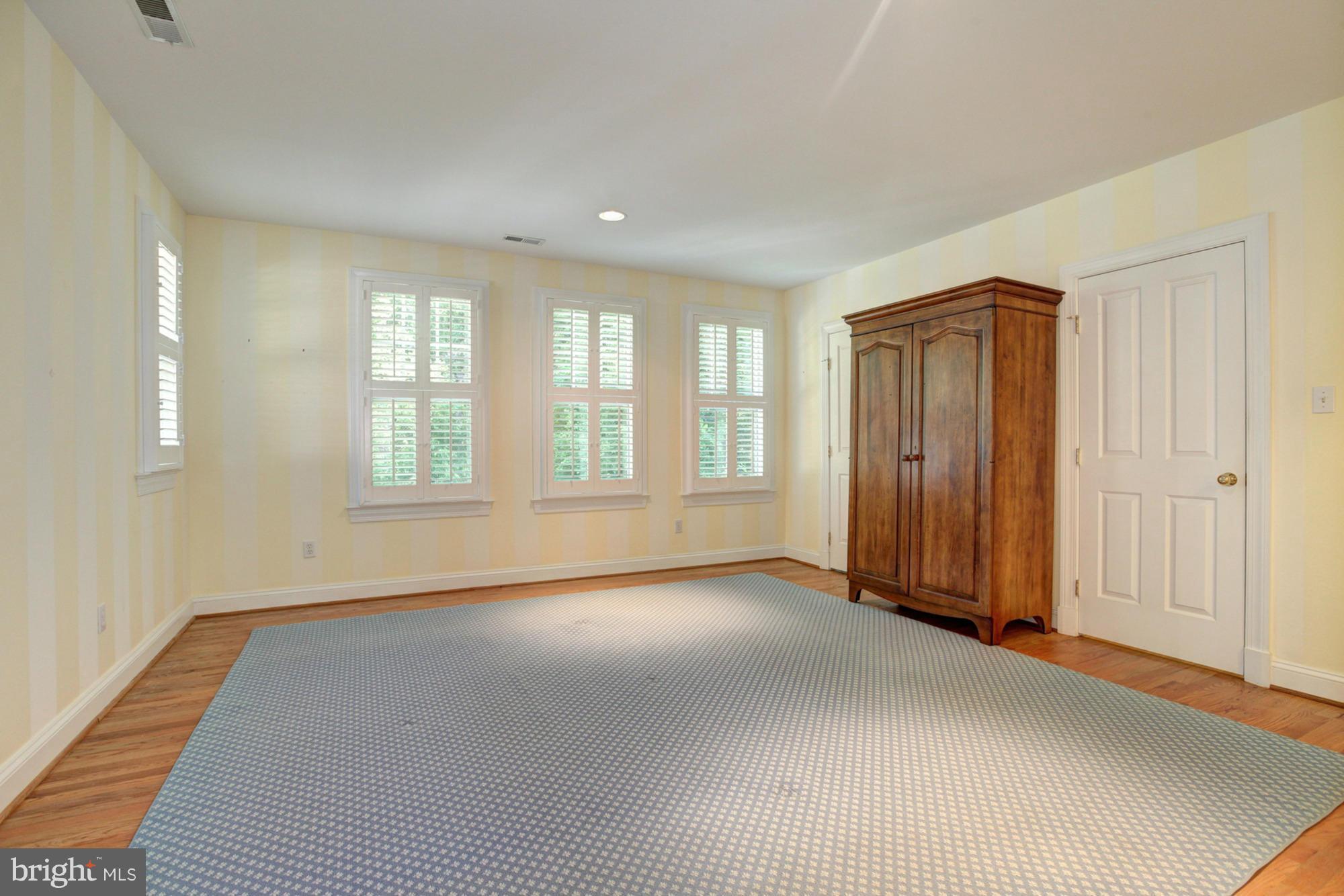 MERRY GO ROUND FARM - Residential