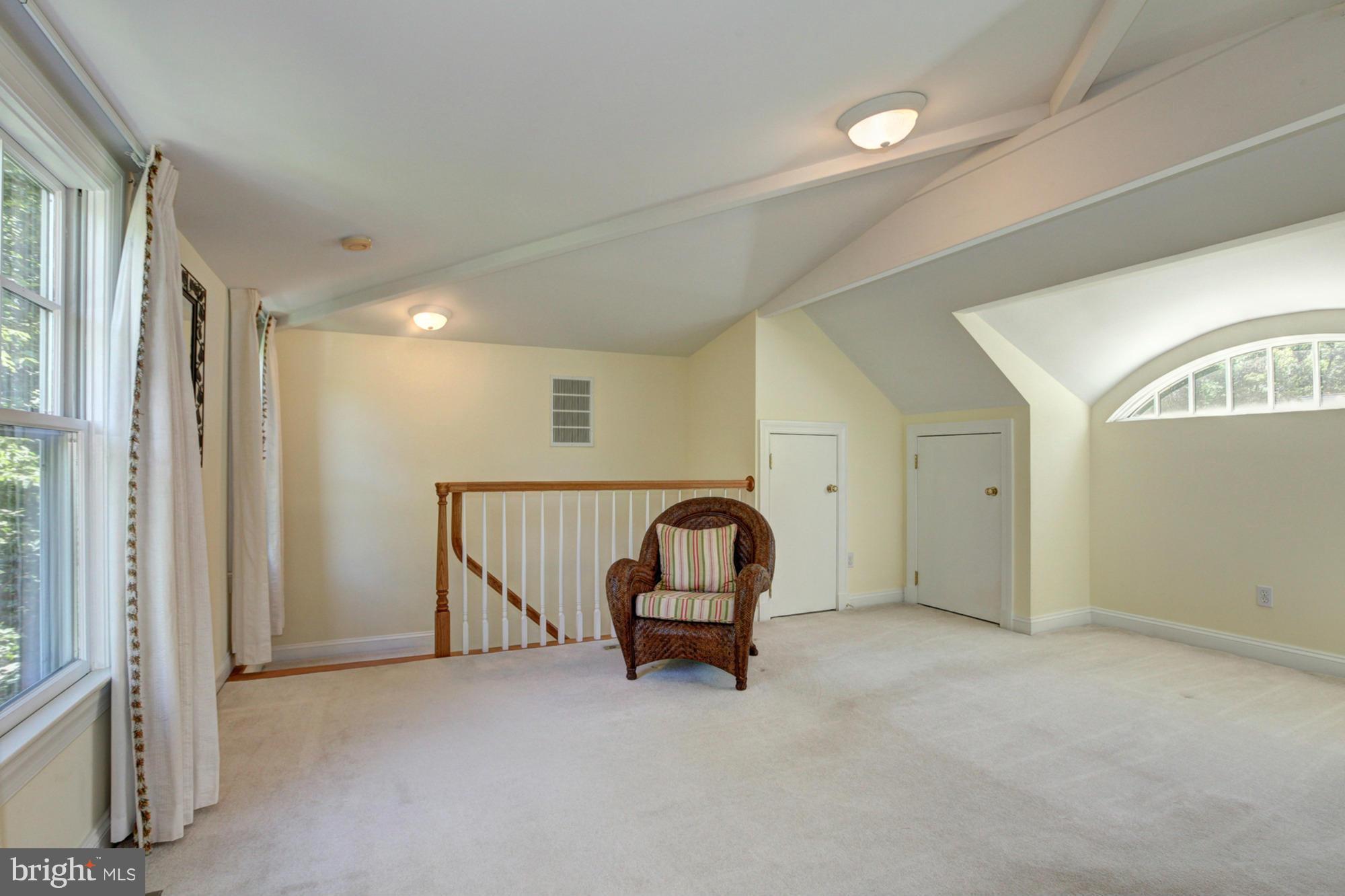 MERRY GO ROUND FARM - Residential