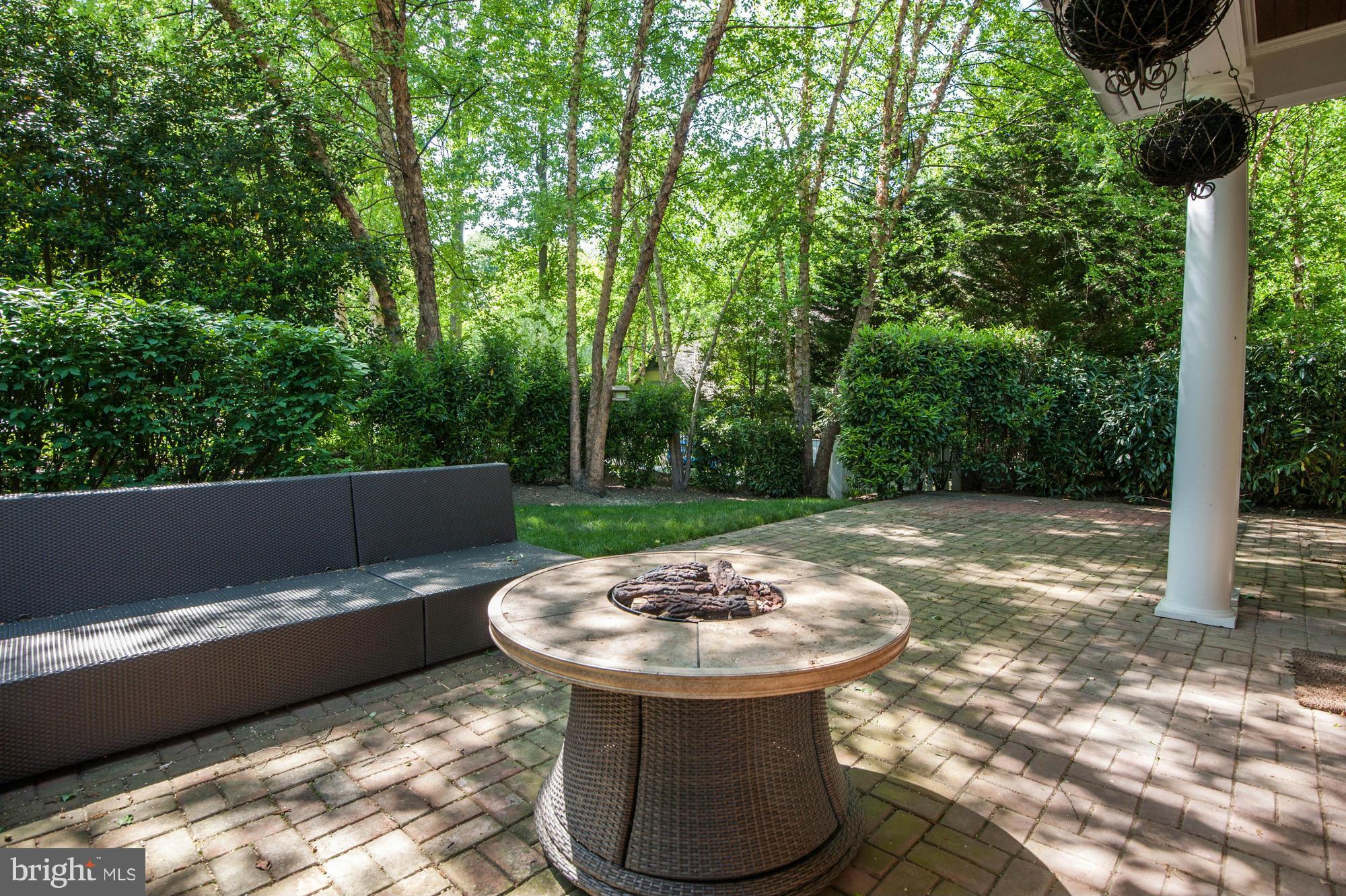 MERRY GO ROUND FARM - Residential