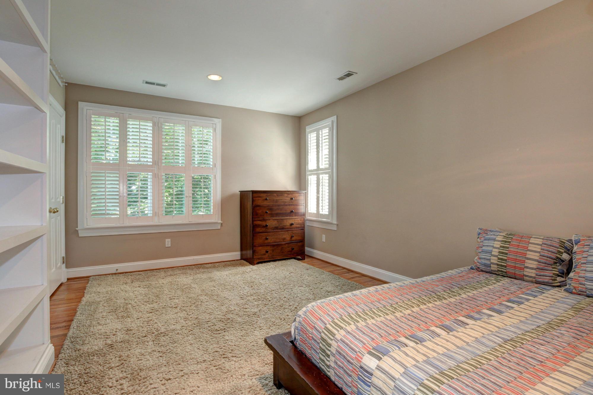 MERRY GO ROUND FARM - Residential