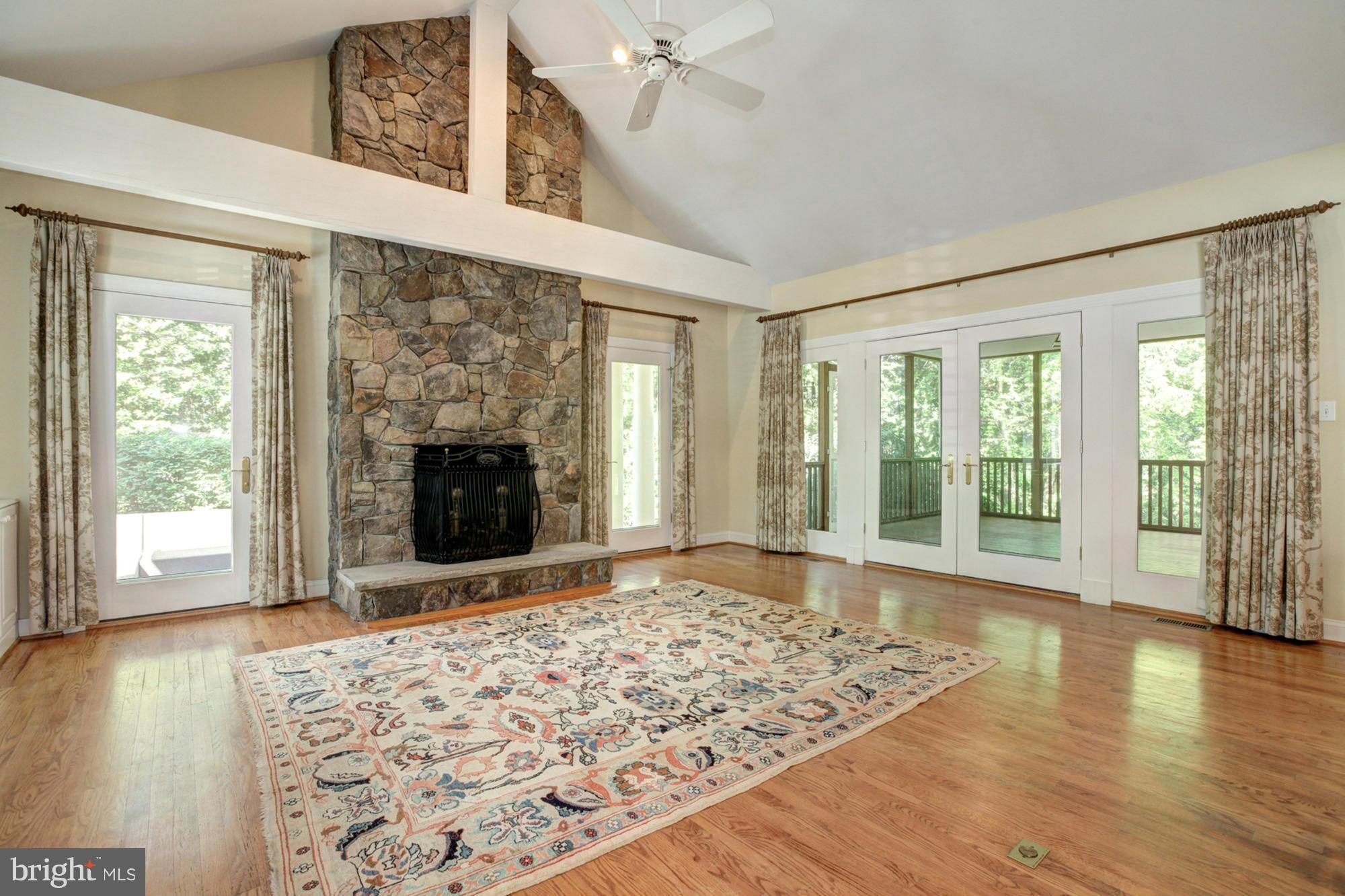 MERRY GO ROUND FARM - Residential