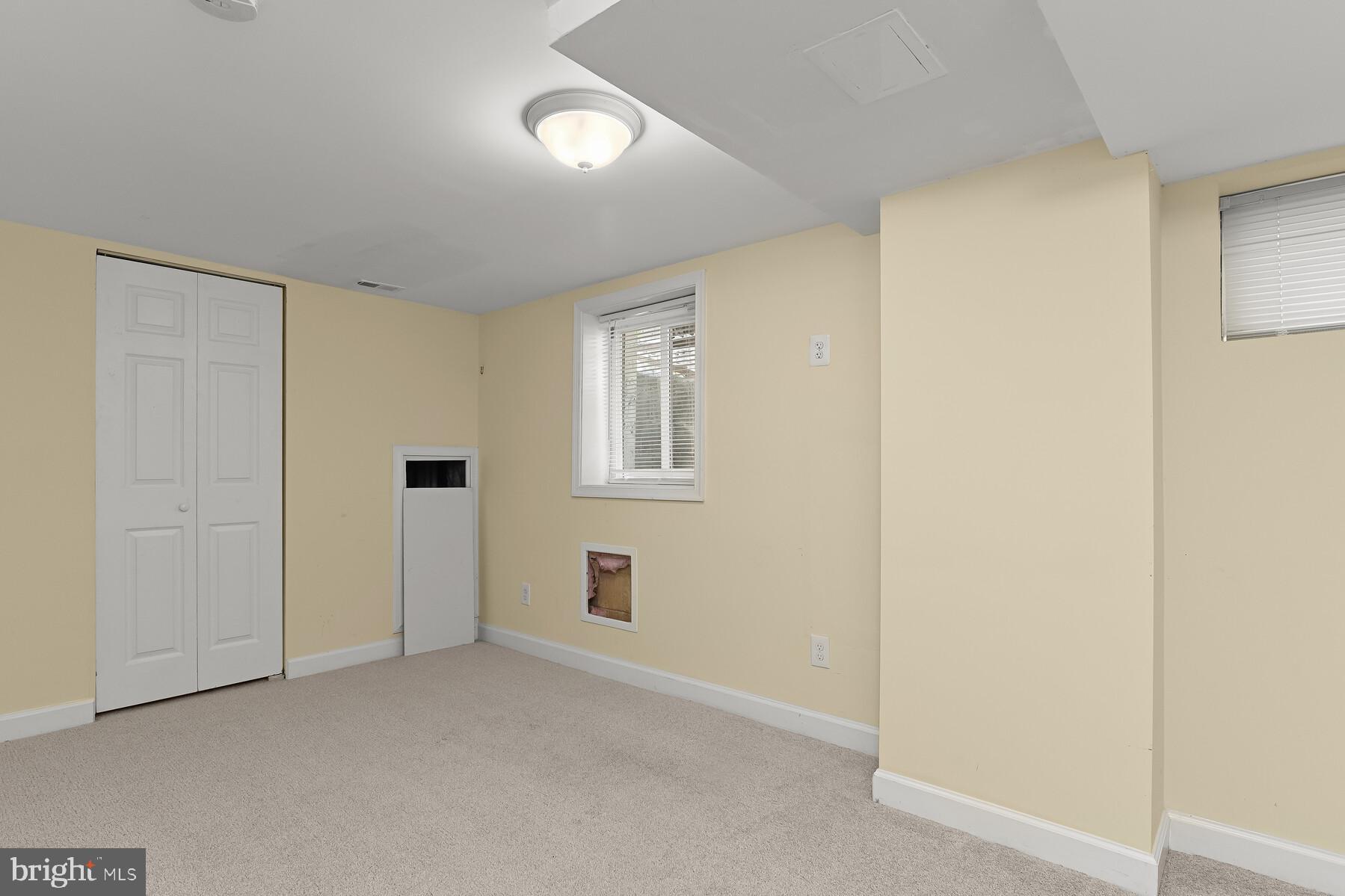 CHARLTON HEIGHTS - Residential