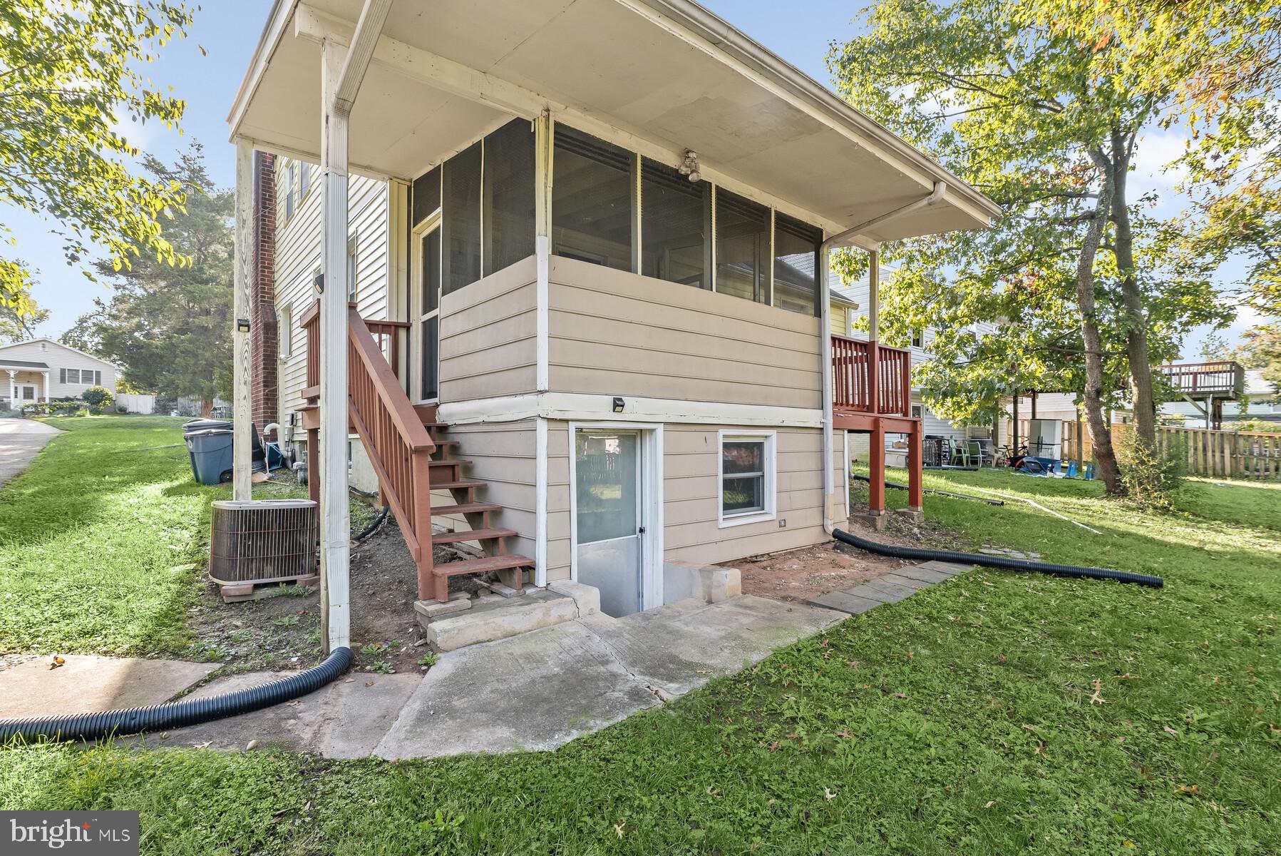 CHARLTON HEIGHTS - Residential