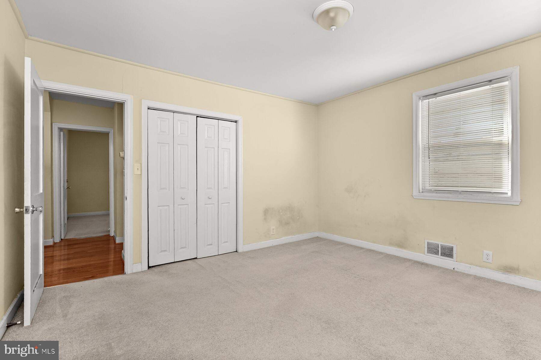 CHARLTON HEIGHTS - Residential