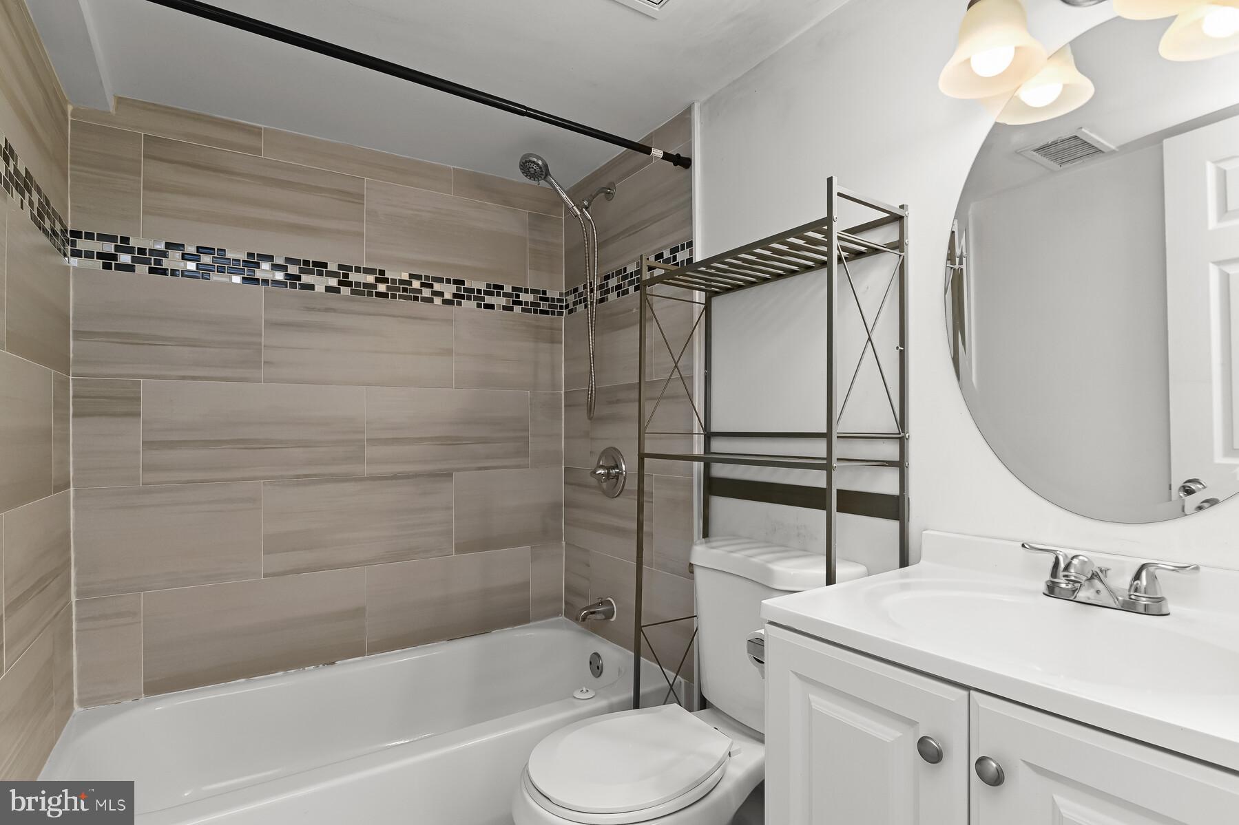 CHARLTON HEIGHTS - Residential