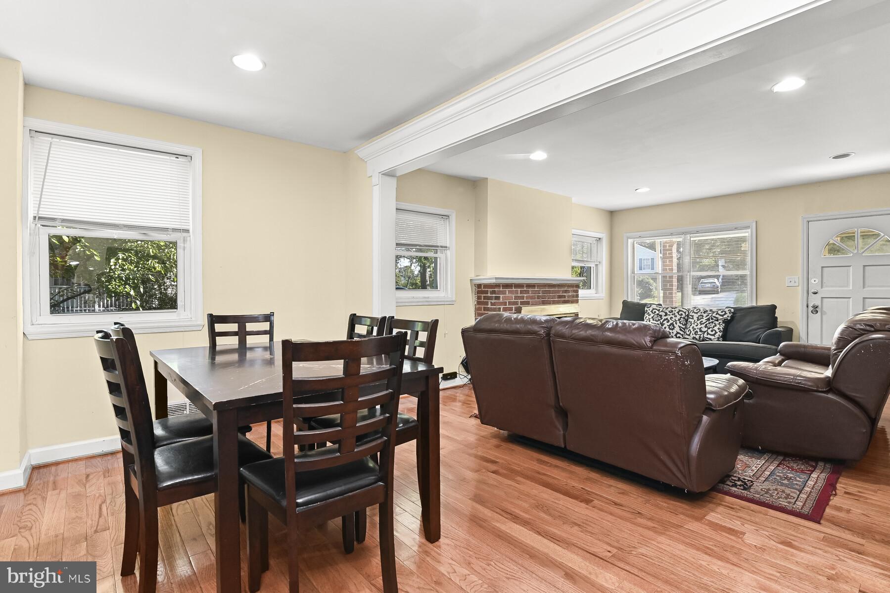 CHARLTON HEIGHTS - Residential