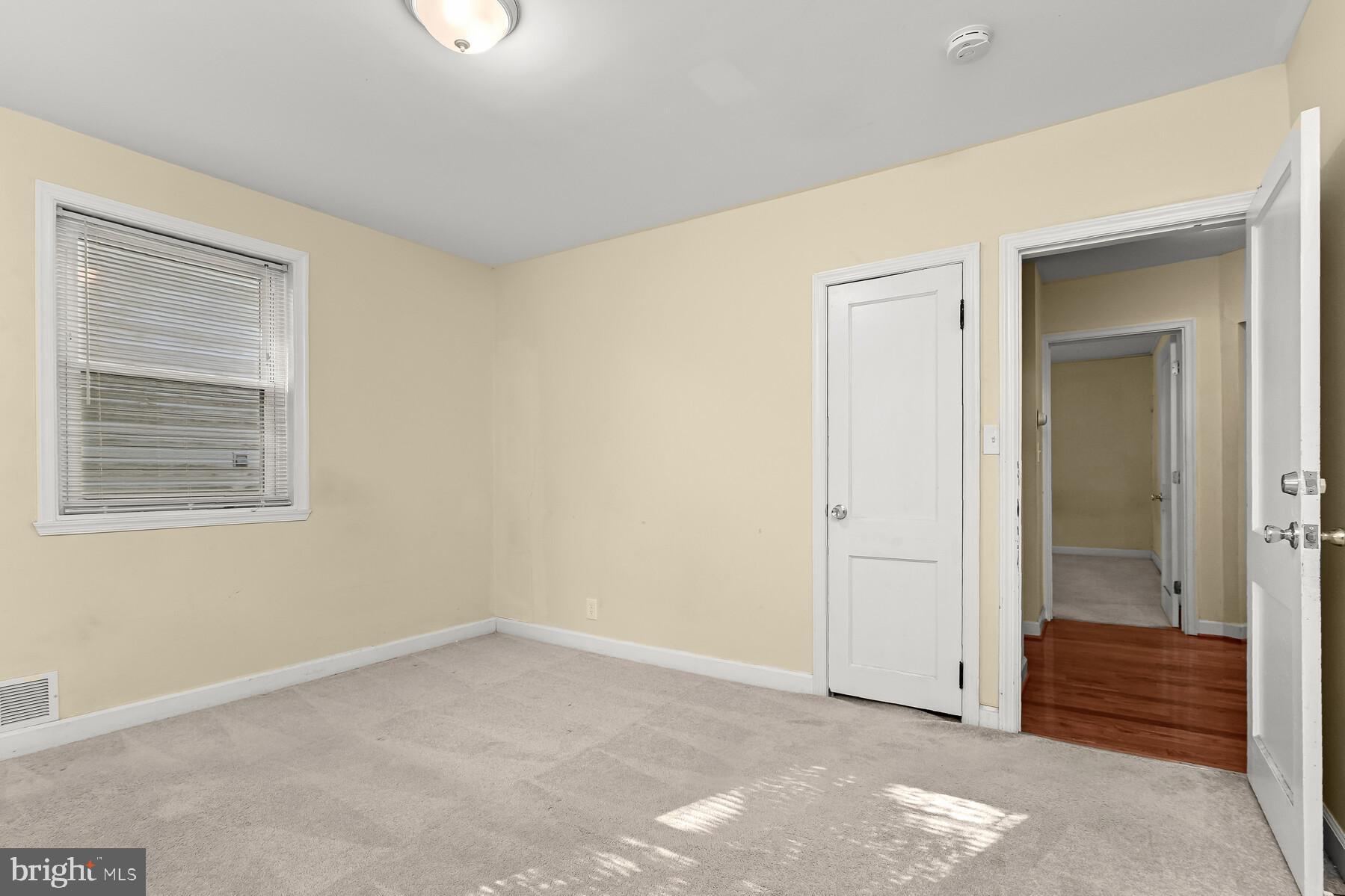 CHARLTON HEIGHTS - Residential