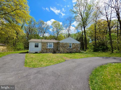 Photo of 624 Sadsbury Road, PARKESBURG, PA 19365 (MLS # PACT2123020)