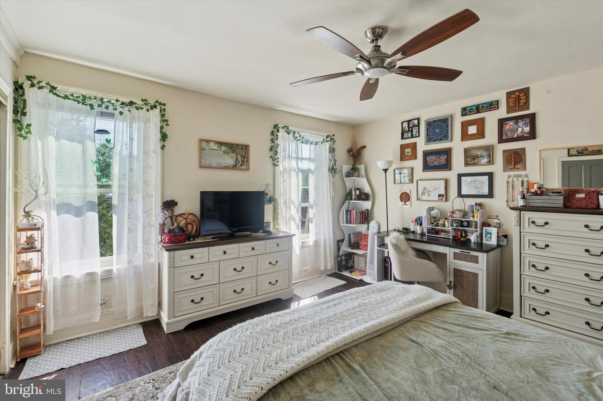 POWELTON VILLAGE - Residential