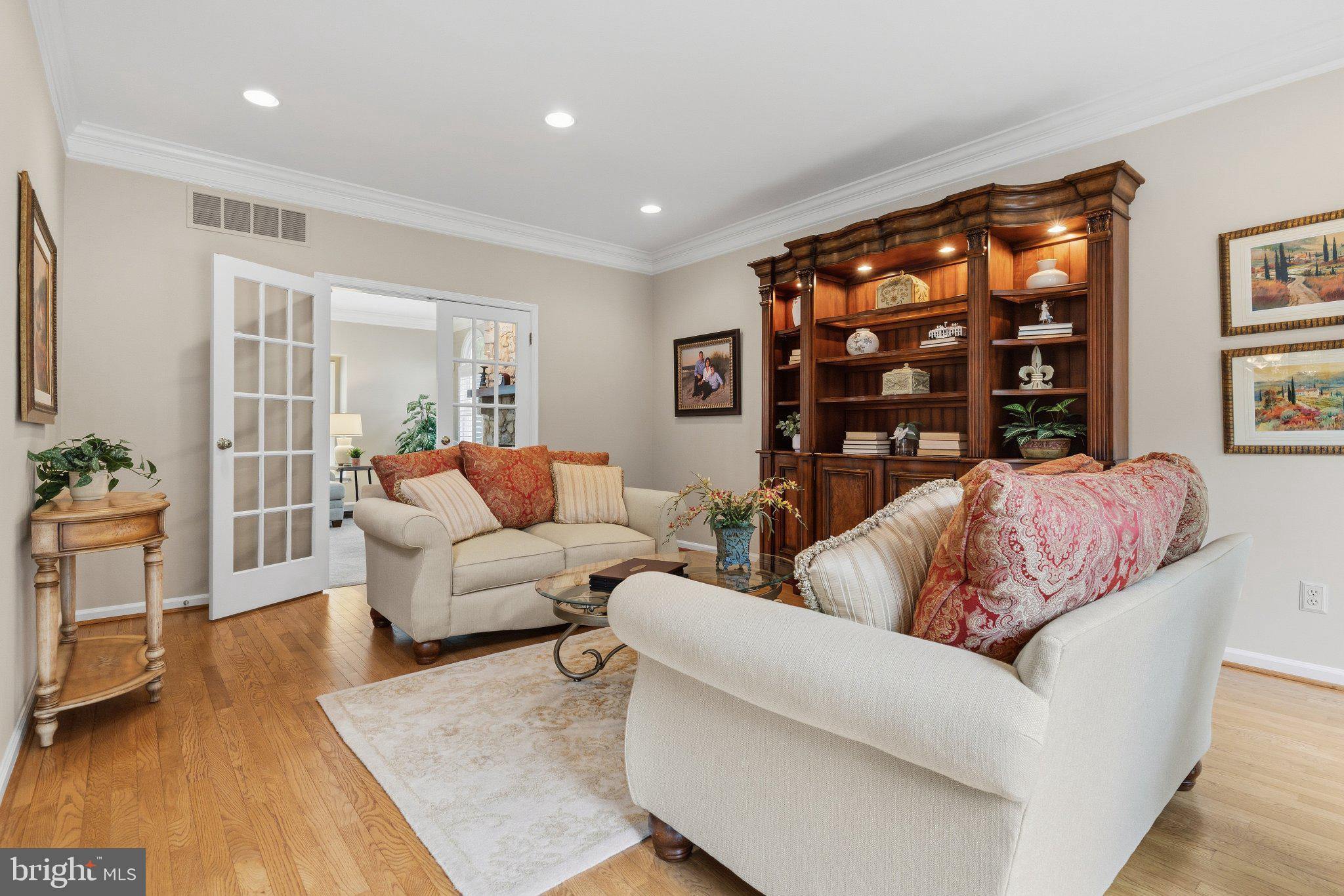 708 CASTLEWOOD DRIVE