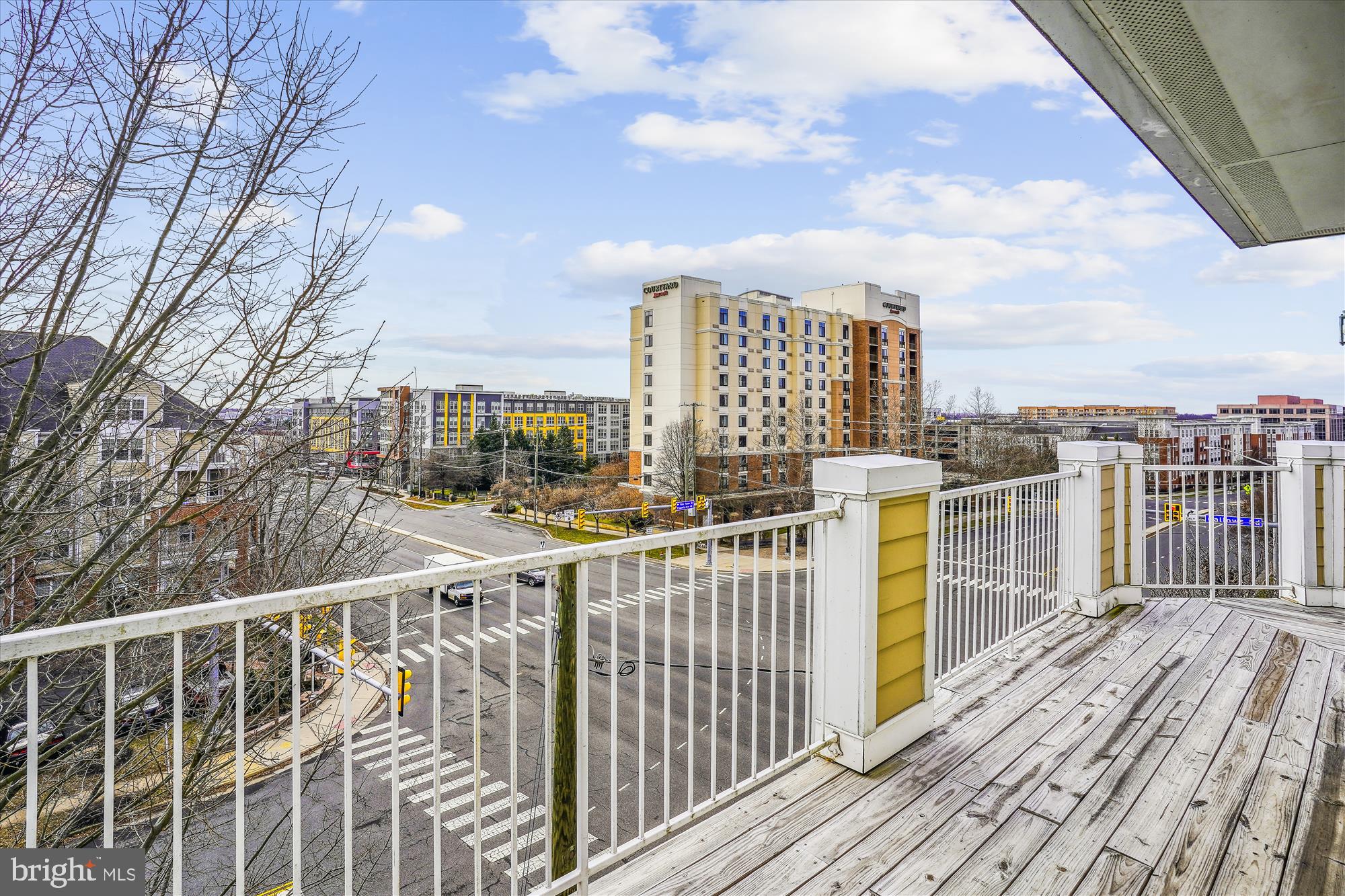 WESTBRIAR CONDOMINIUMS - Residential Lease