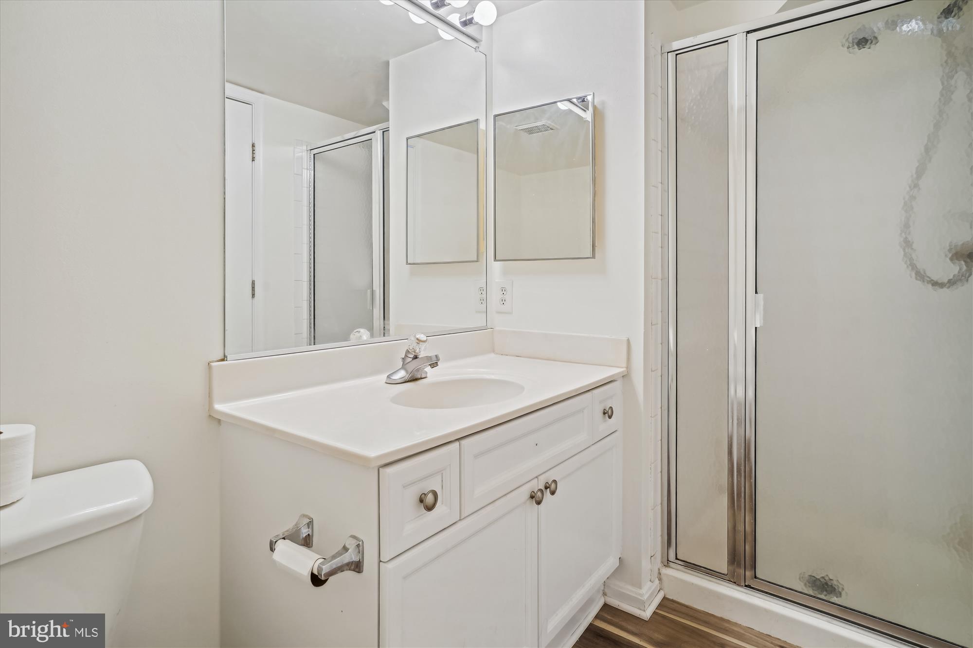 WESTBRIAR CONDOMINIUMS - Residential Lease