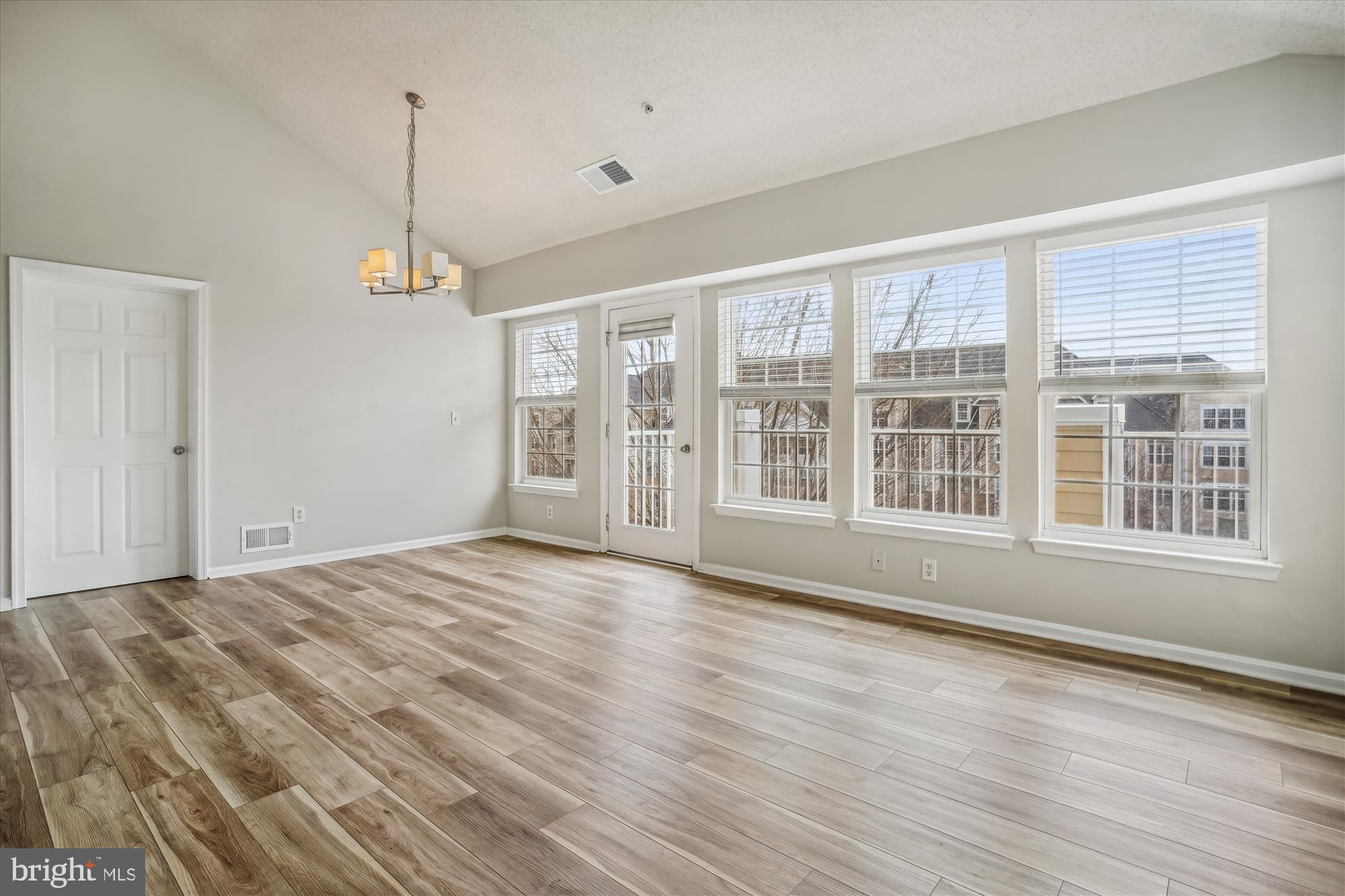 WESTBRIAR CONDOMINIUMS - Residential Lease