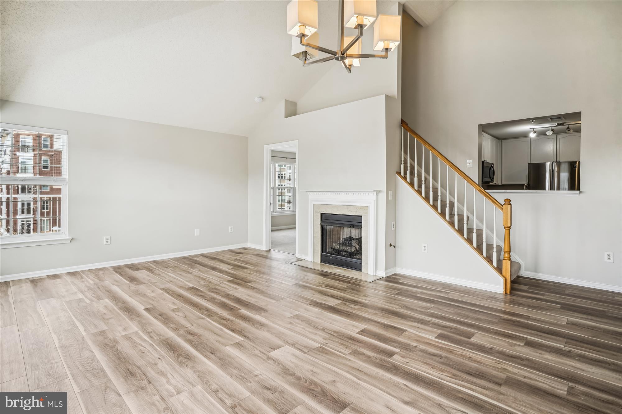 WESTBRIAR CONDOMINIUMS - Residential Lease