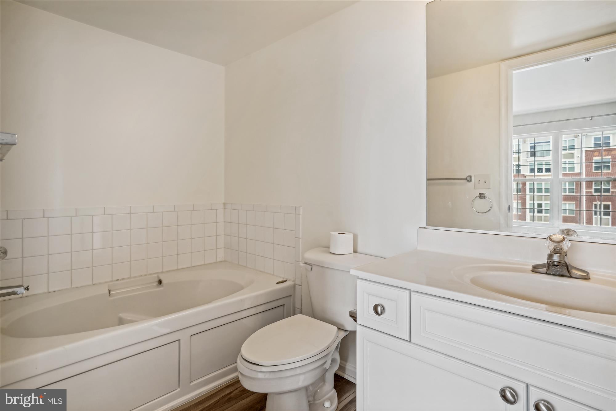 WESTBRIAR CONDOMINIUMS - Residential Lease