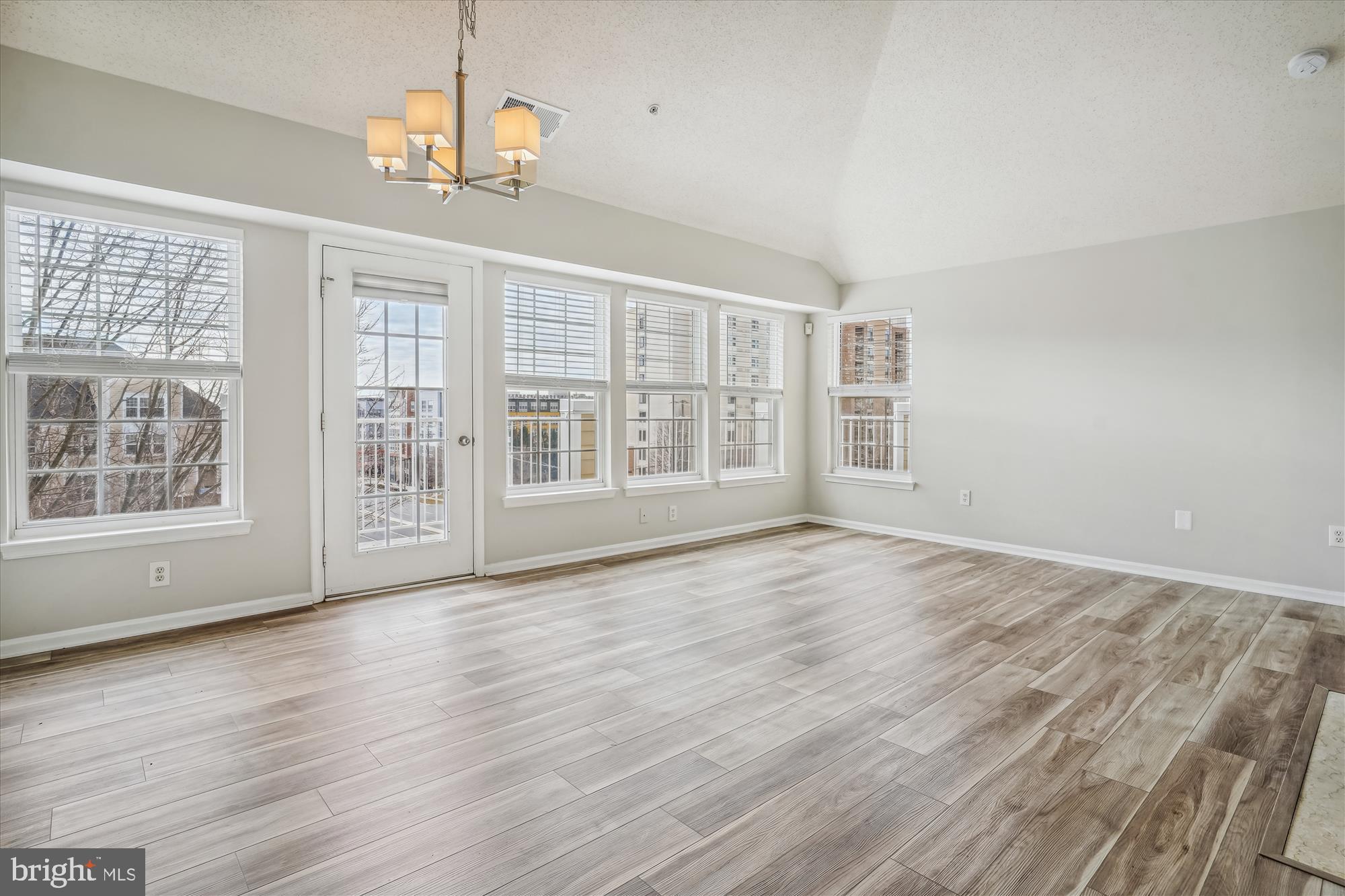 WESTBRIAR CONDOMINIUMS - Residential Lease